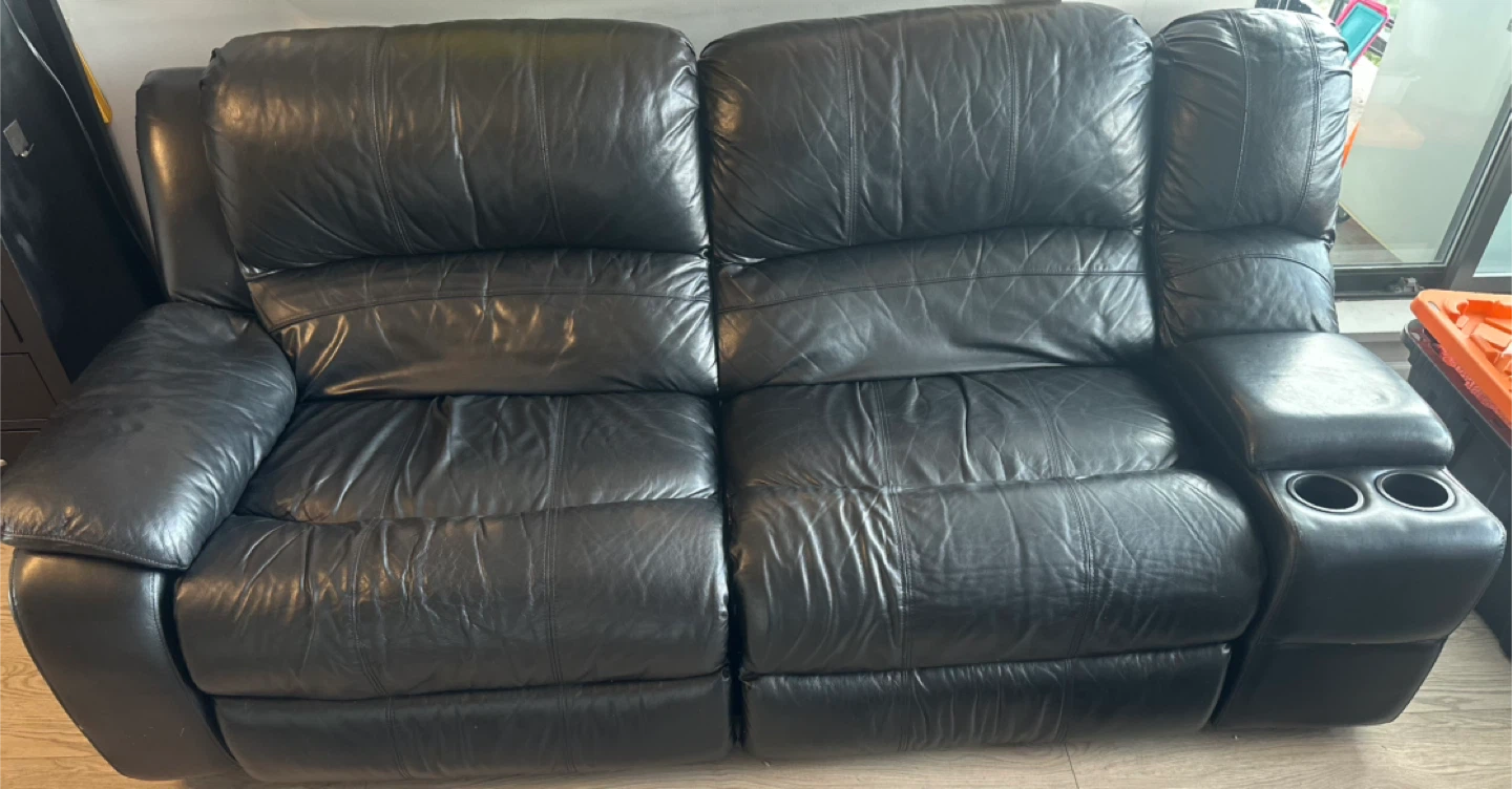 Black Leather 2-Seat Reclining Sofa