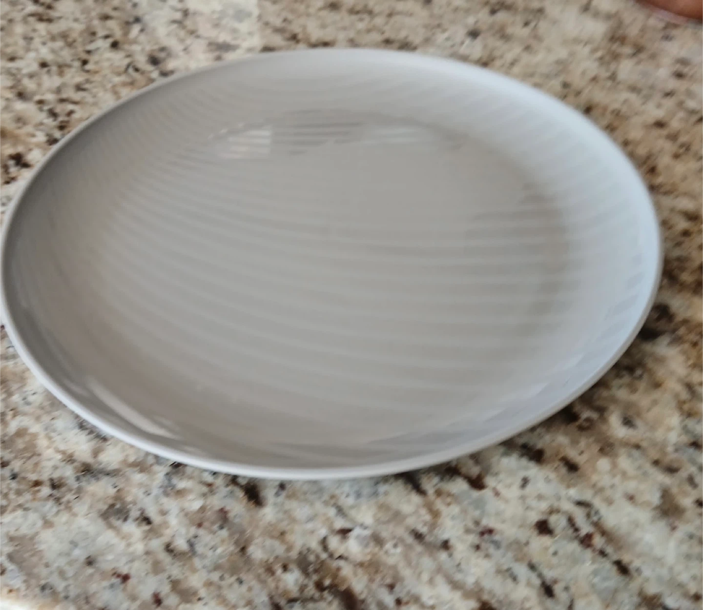 🏆 Light green Plastic Serving Bowls and Plates - photo 3