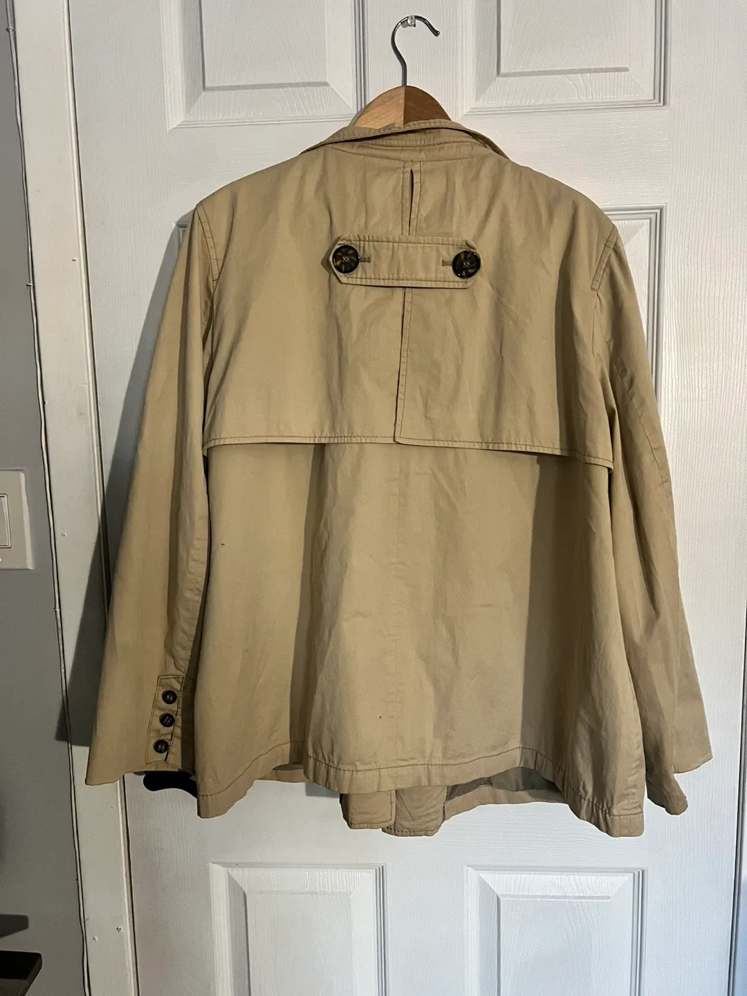 Liz Claiborne Tan Jacket - Size L image indicator(2)