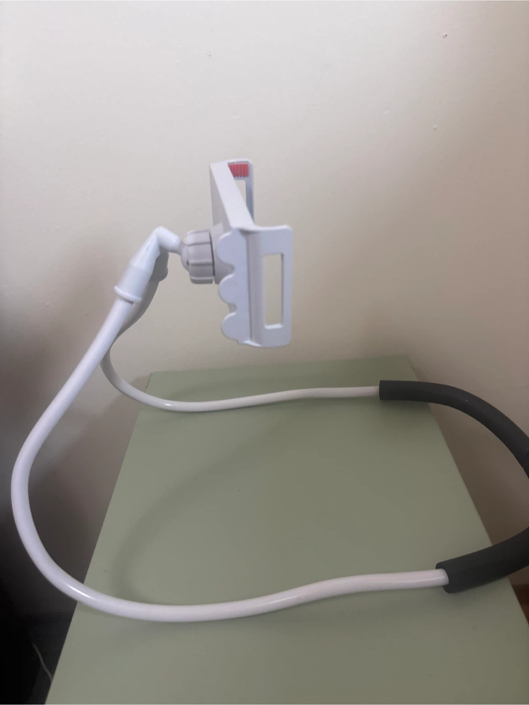 Neck phone holder - photo 2