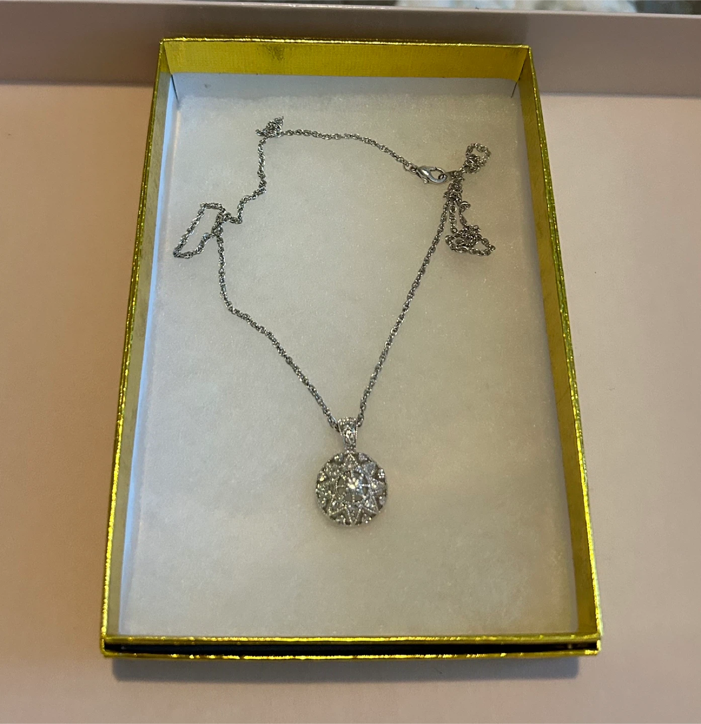 Silver Necklace with Round Pendant