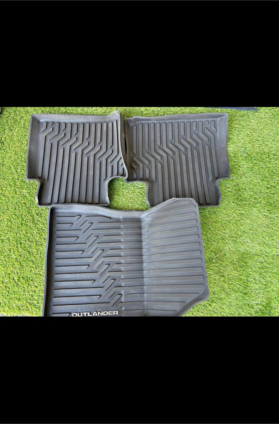 2022Mitsubishi Outlander Floor Mats - Black