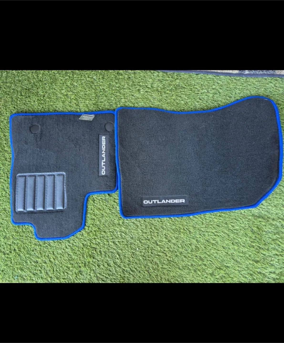 2022Mitsubishi Outlander Floor Mats - Black image indicator(3)