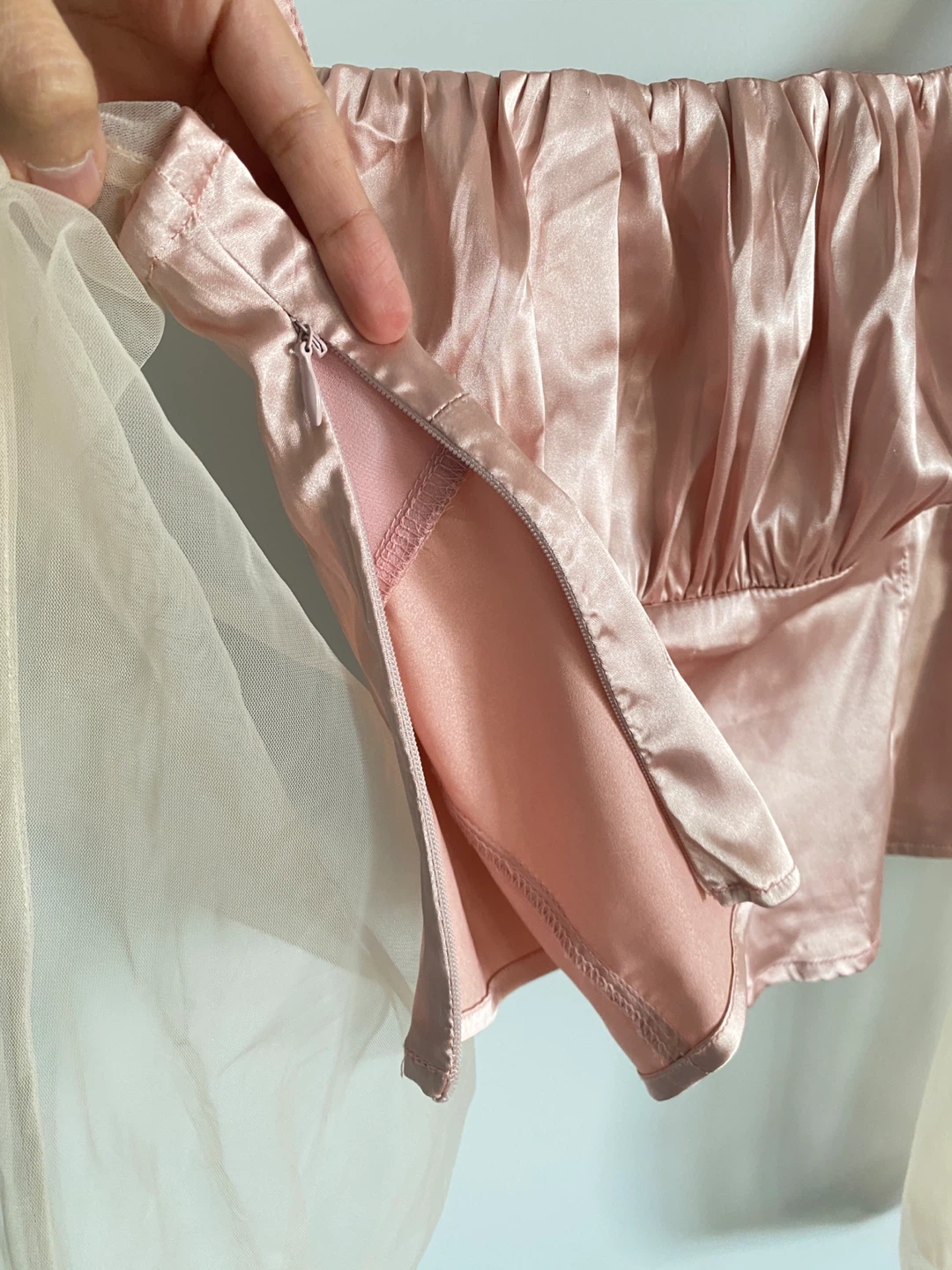 Pink Satin Top with Tulle Sleeves - photo 4