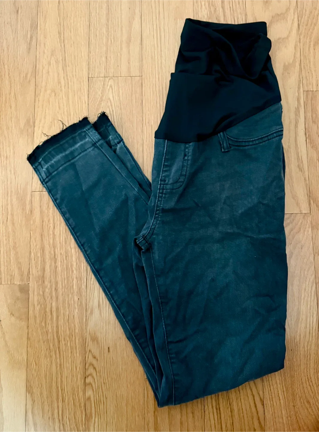 SHEIN Maternity Jeans - Size S thumbnail