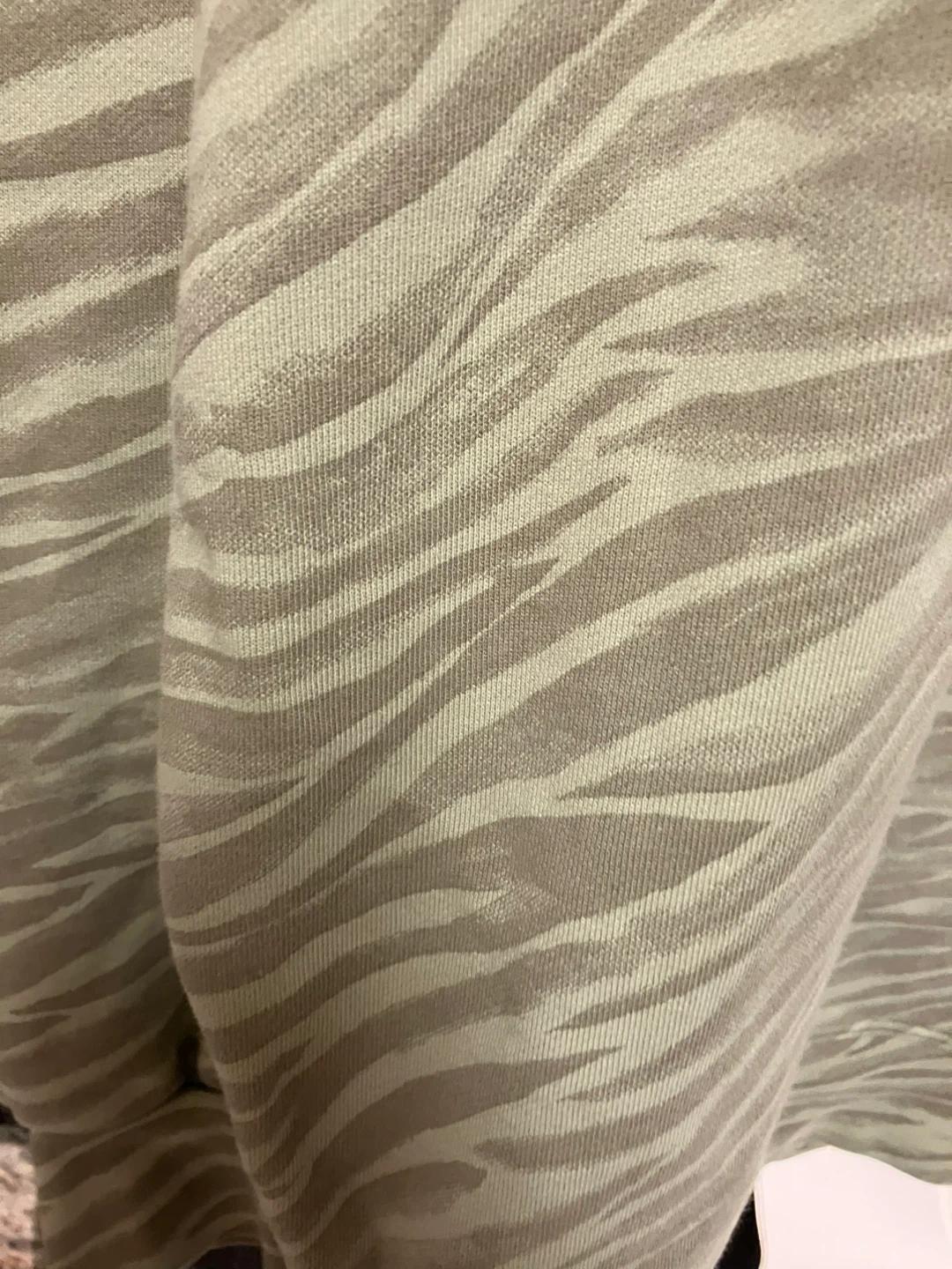 Lululemon Sweatshirt, Animal Print - photo 3