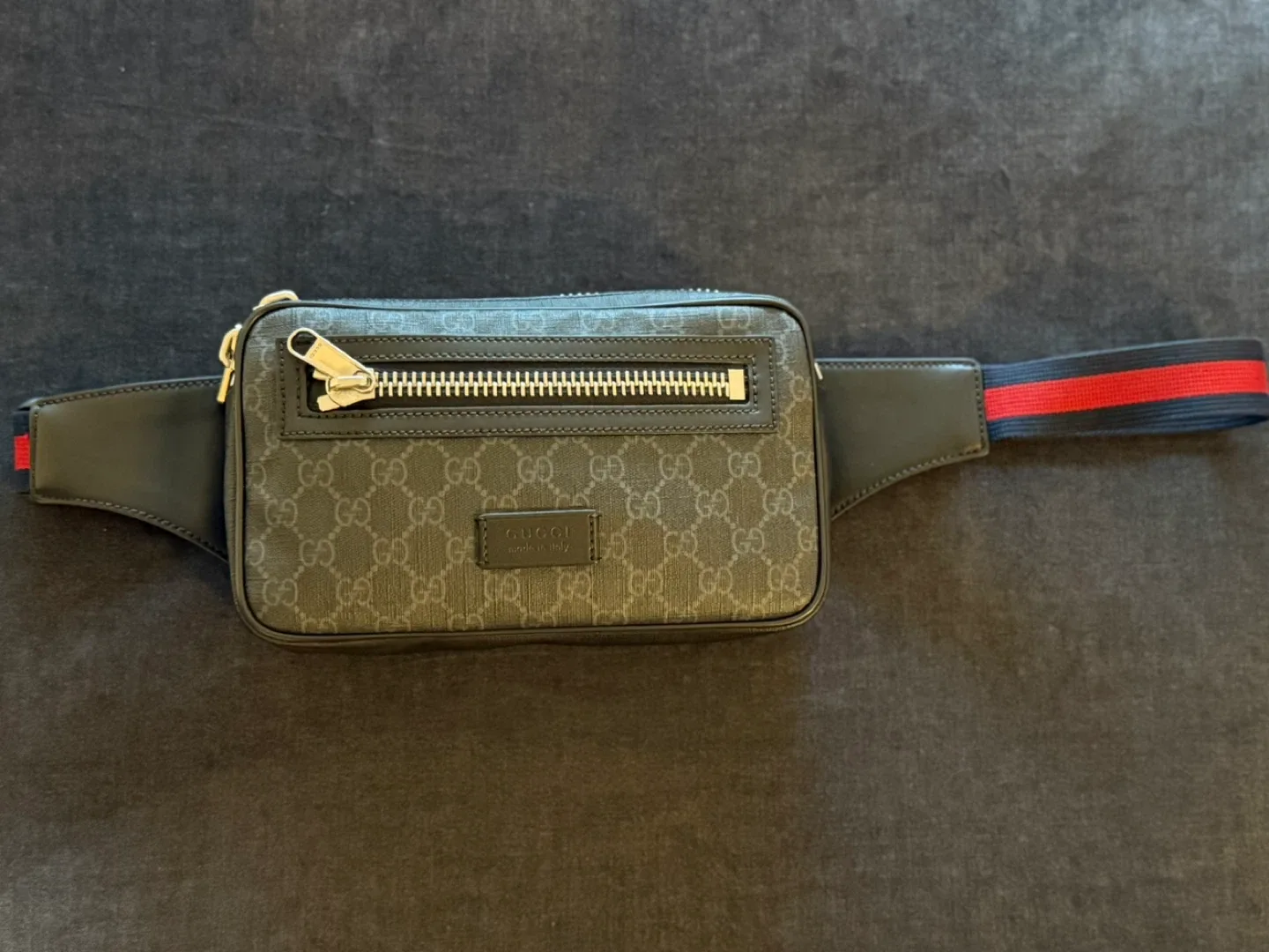Gucci GG Supreme Belt Bag image indicator(3)