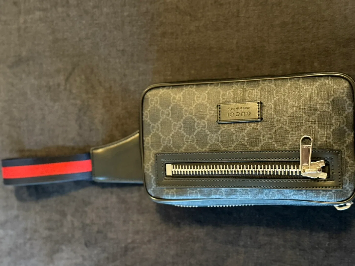 Gucci GG Supreme Belt Bag image indicator(4)