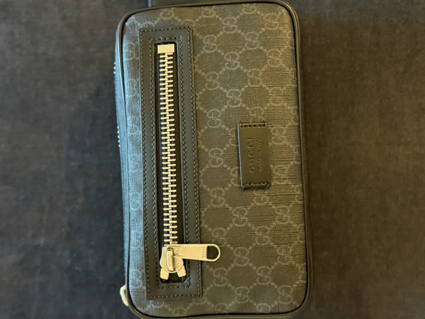 Gucci GG Supreme Belt Bag image indicator(2)