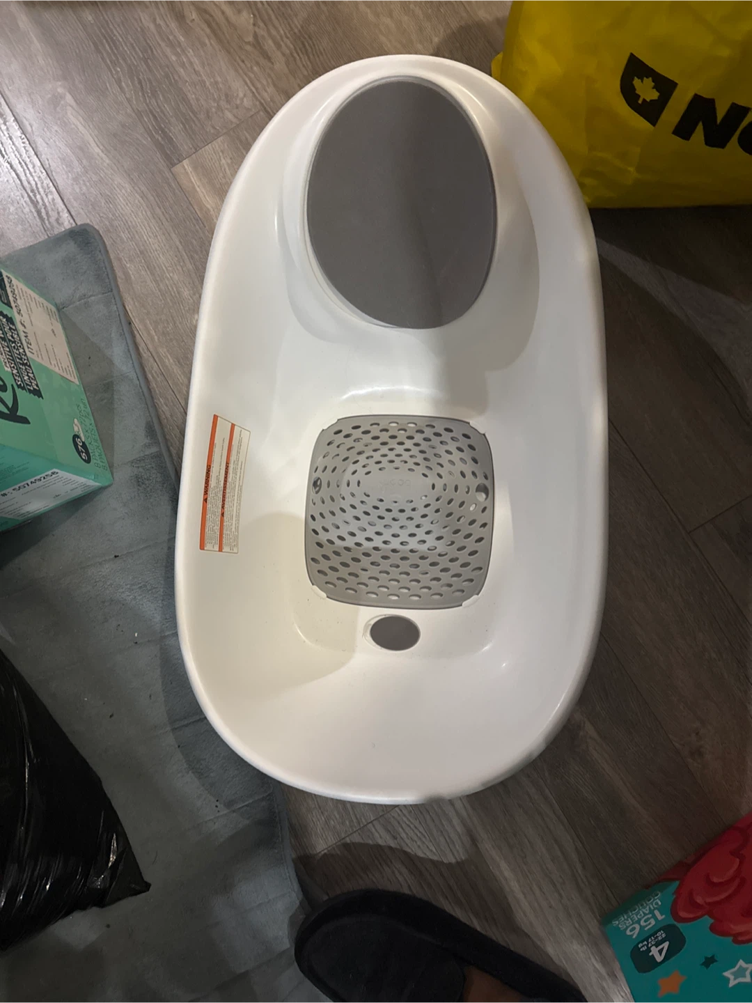 Infant Tub with Built-in Seat