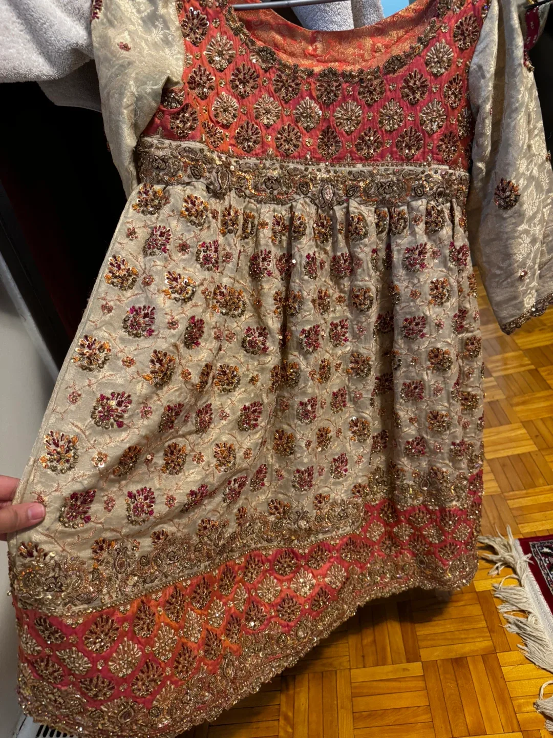 Embroidered wedding  Dress image indicator(6)