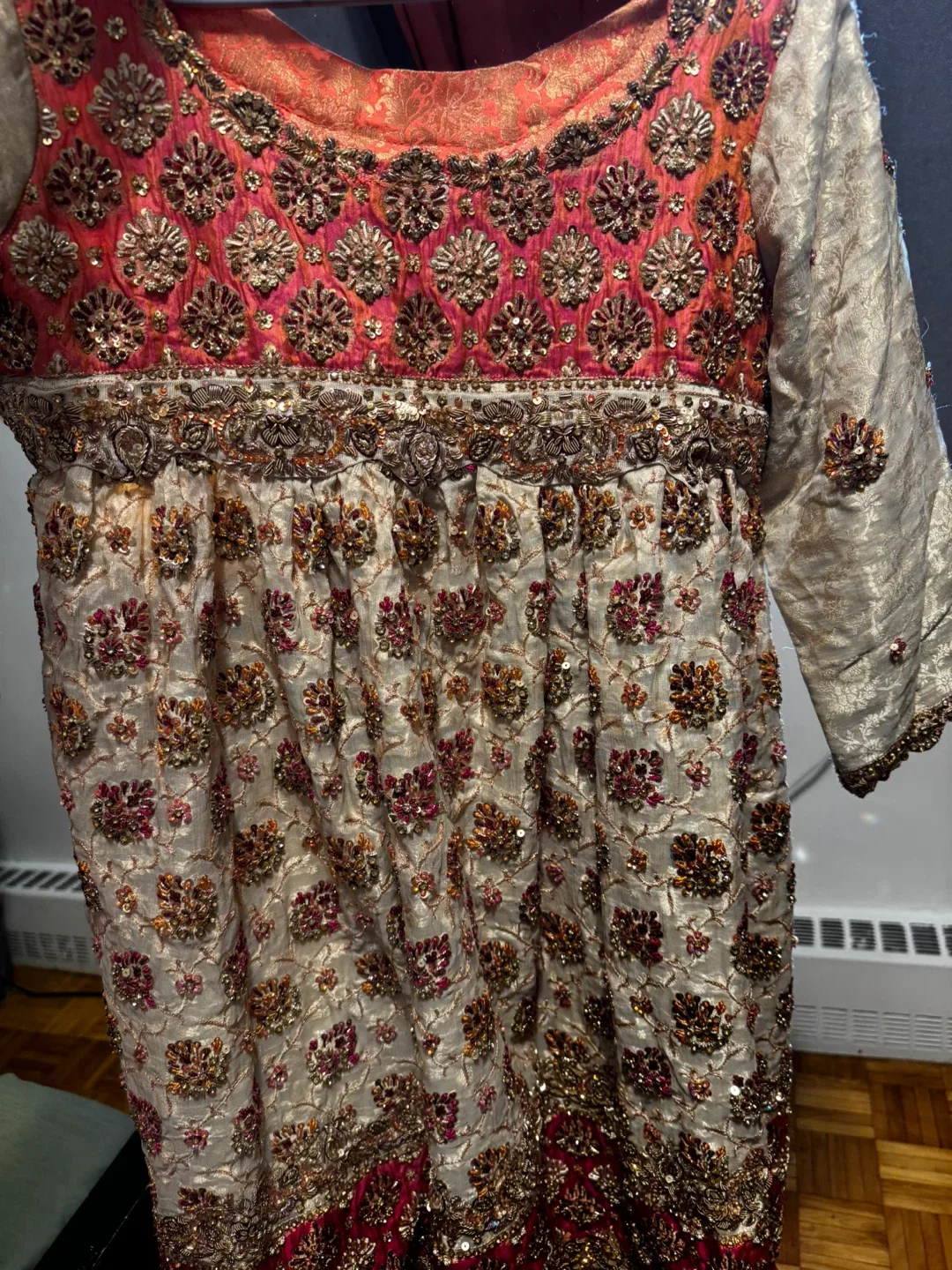 Embroidered wedding  Dress image indicator(9)