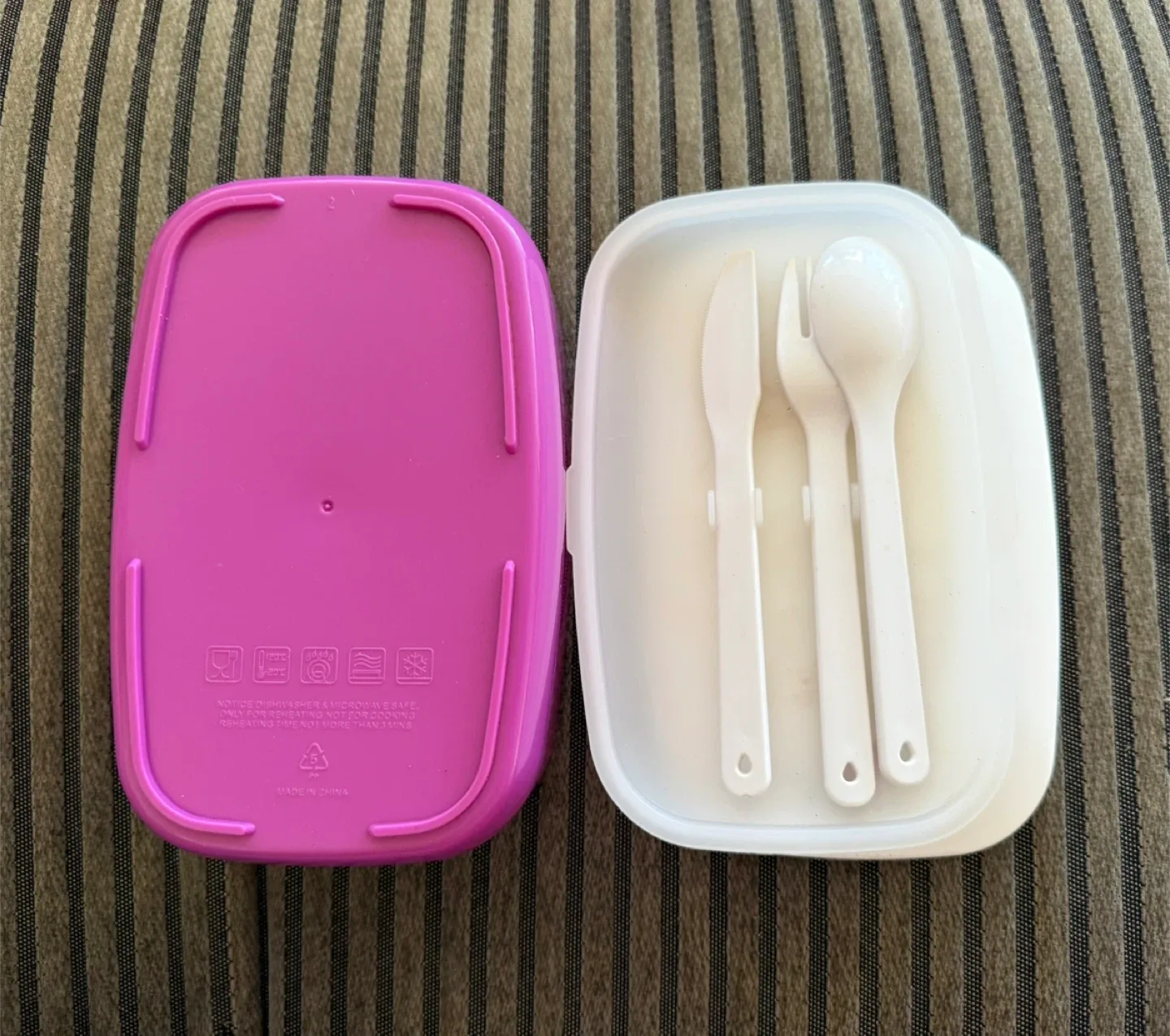 Bentgo Classic Two Tier Lunch Box - Purple image indicator(6)