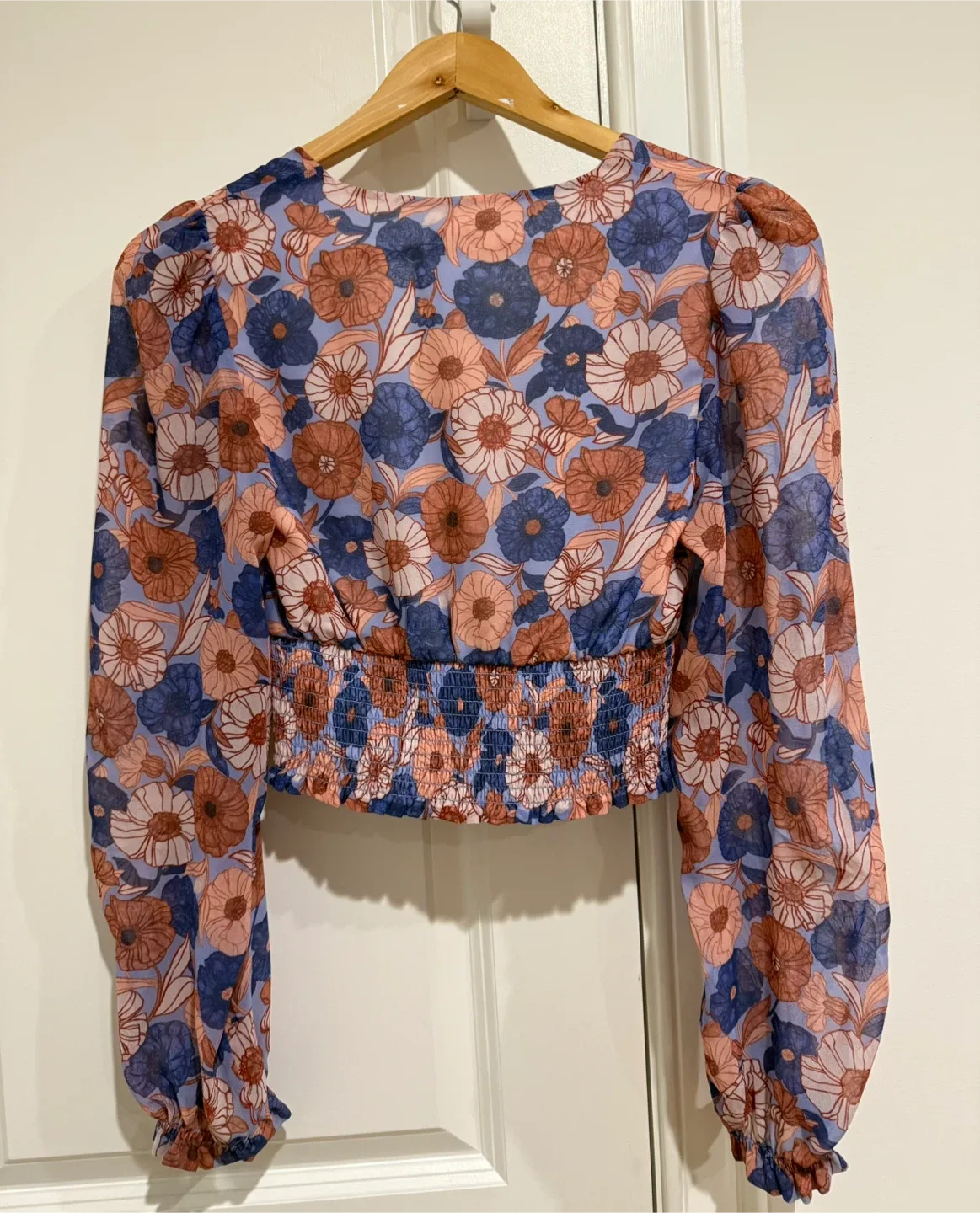 Aritzia Wilfred Wistful Long Sleeve Blouse - Size XS image indicator(2)