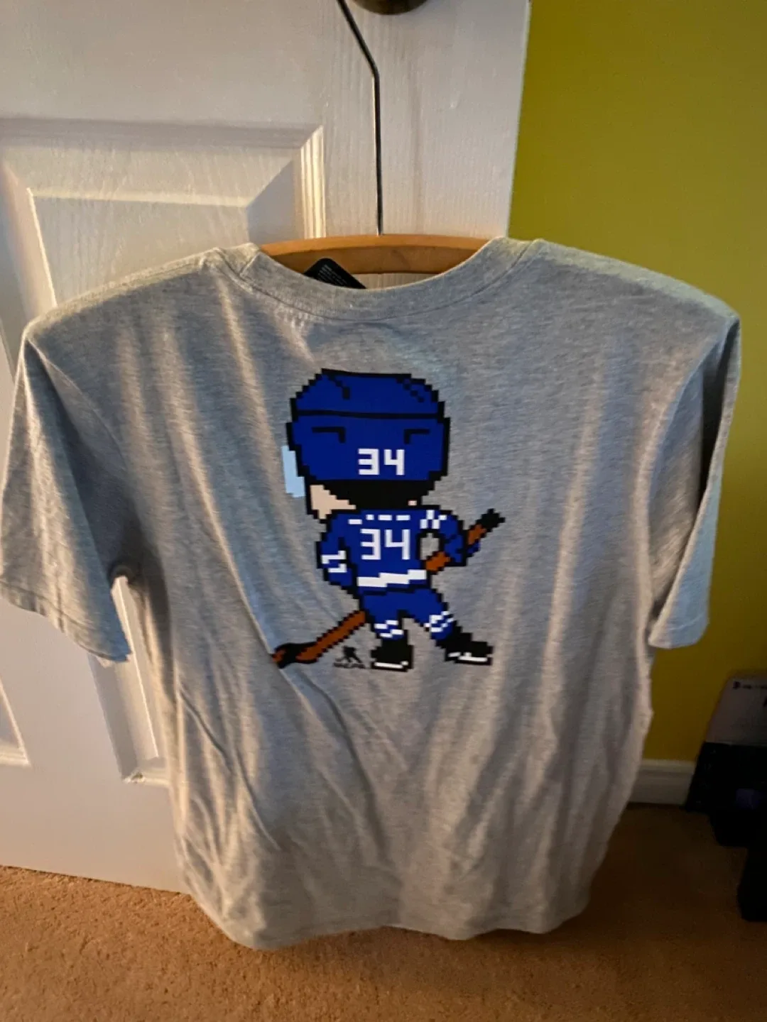Youth Maple Leafs Player Pixel Tee - XL image indicator(2)