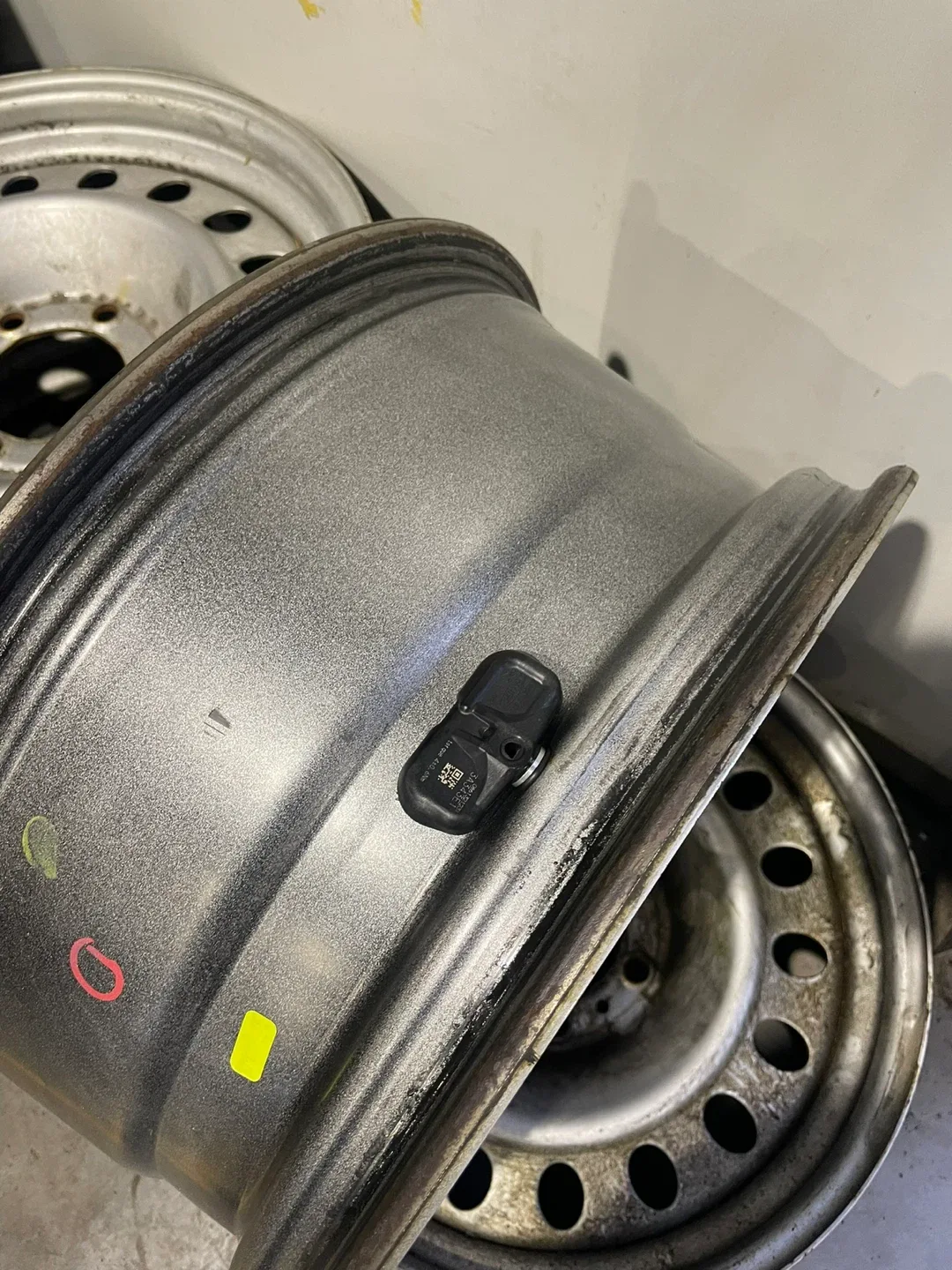 Set of 4 Steel Rims image indicator(2)