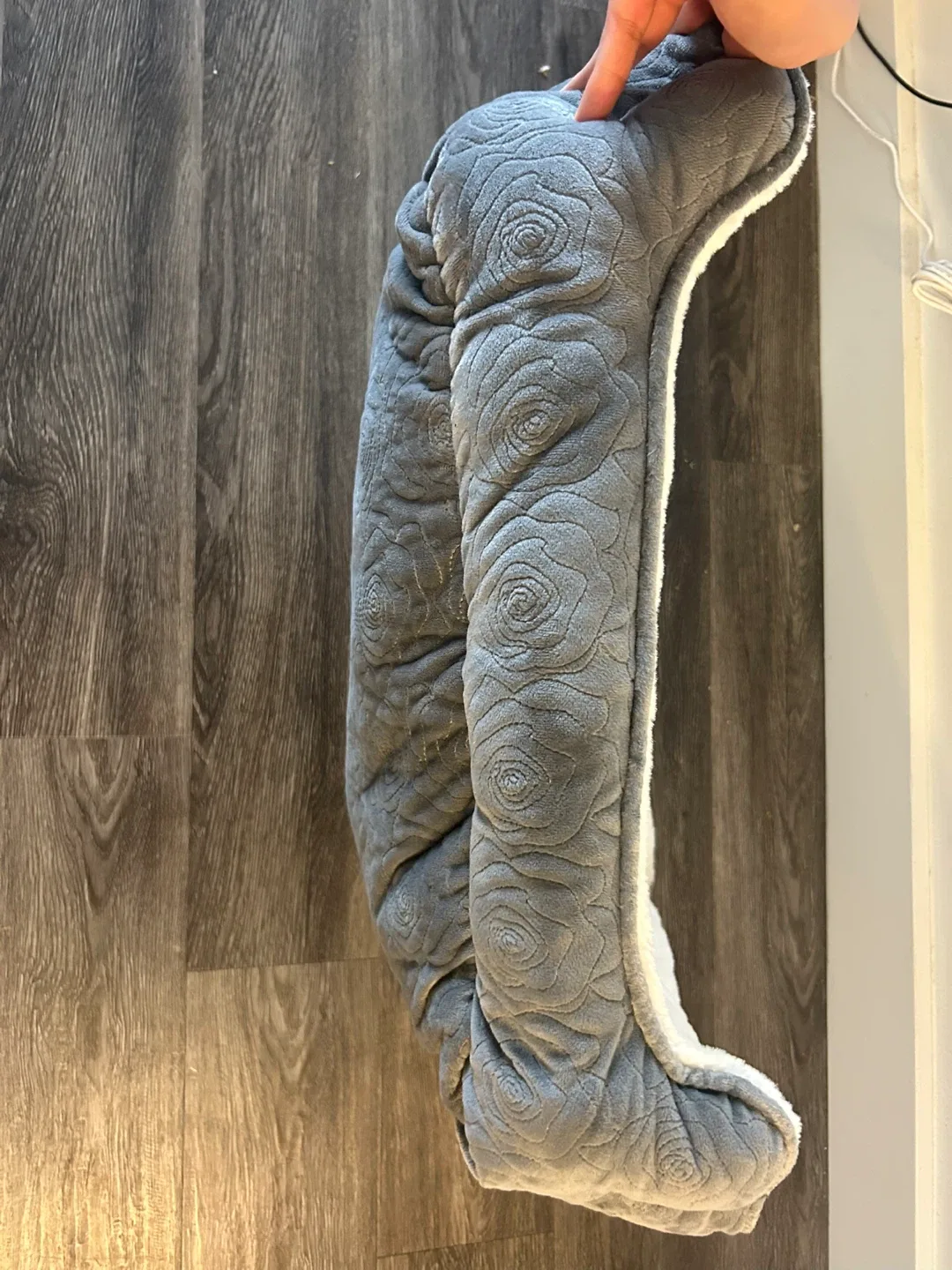 Thick and comfy dog/cat bed image indicator(2)