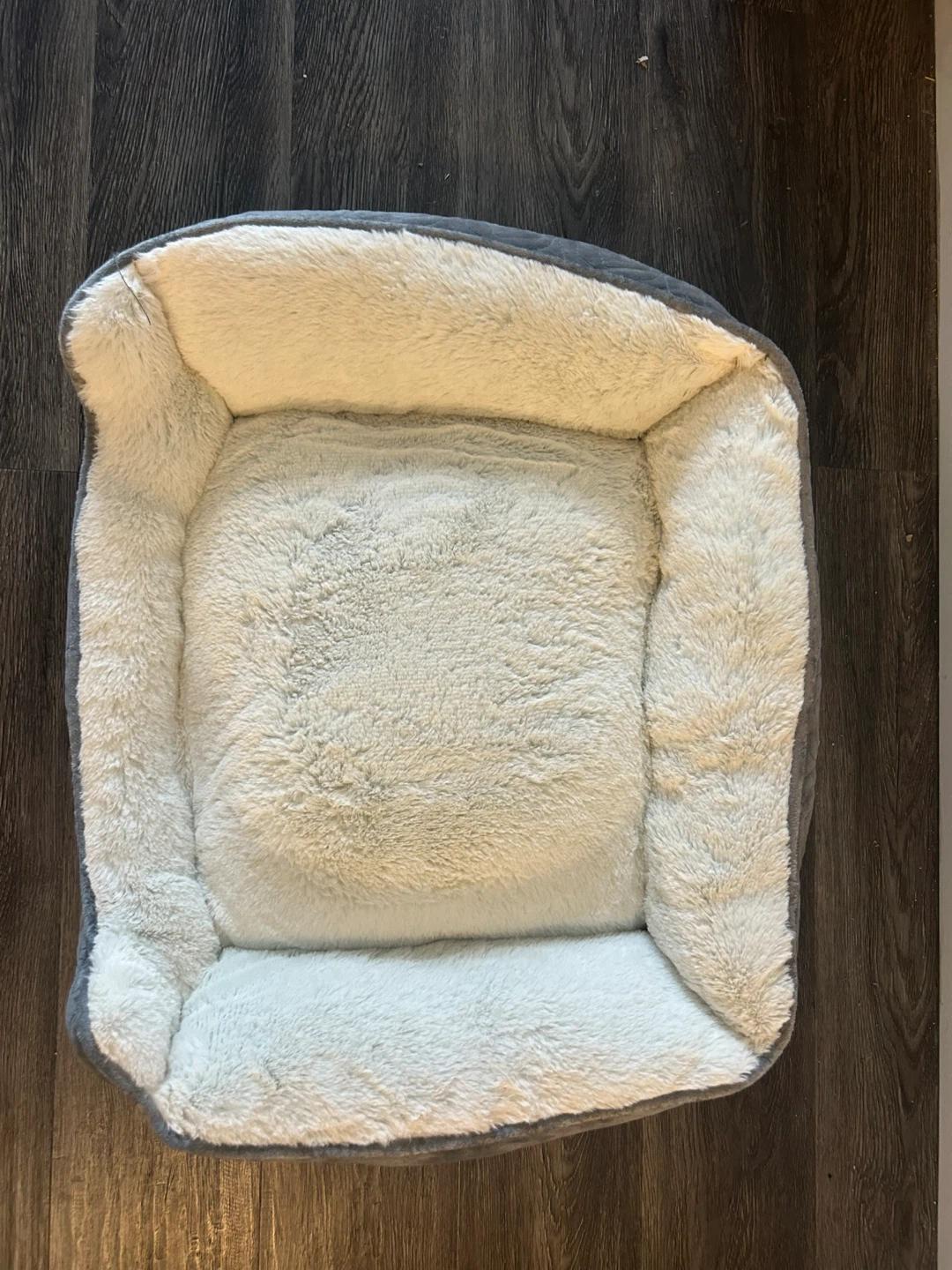 Thick and comfy dog/cat bed