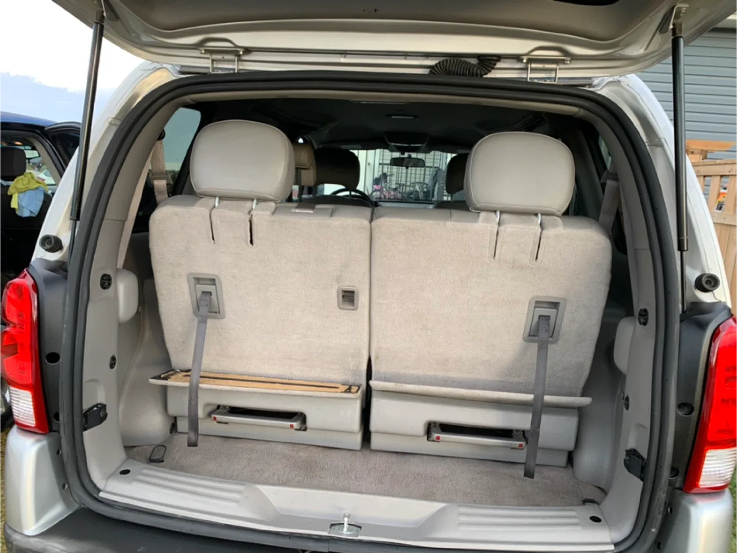 Montana van 2008 for sale 7 seater 3.8 liter v6 asking 5800 obo image indicator(3)