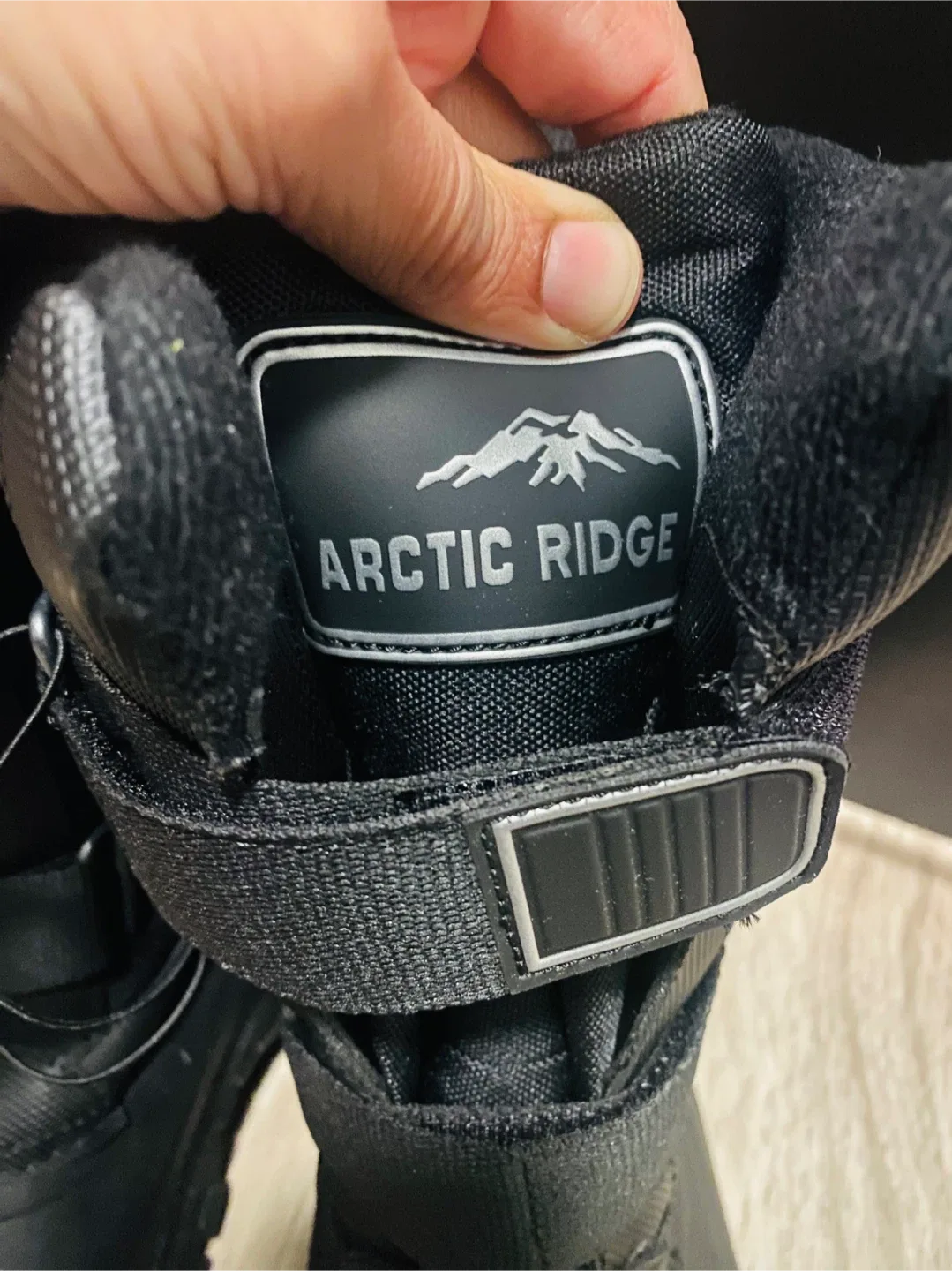 Brand New Arctic Ridge Winter Boots - Size 6 image indicator(3)