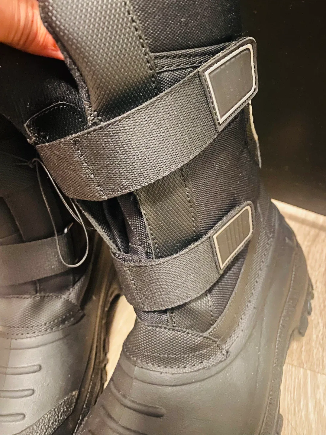 Brand New Arctic Ridge Winter Boots - Size 6 image indicator(8)