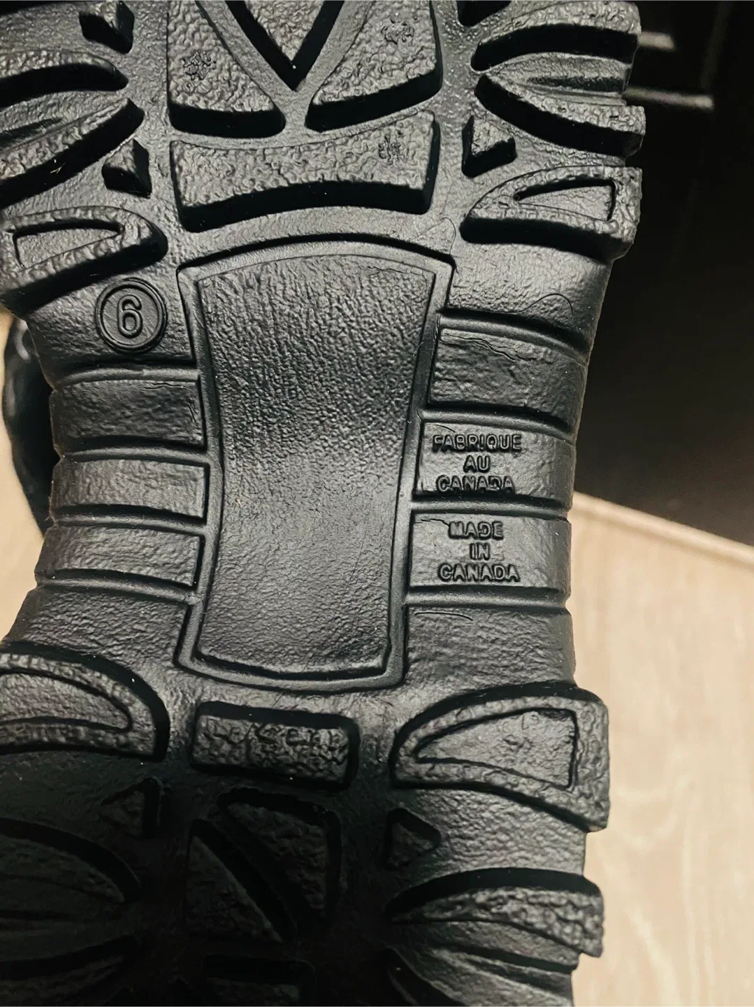 Brand New Arctic Ridge Winter Boots - Size 6 image indicator(10)