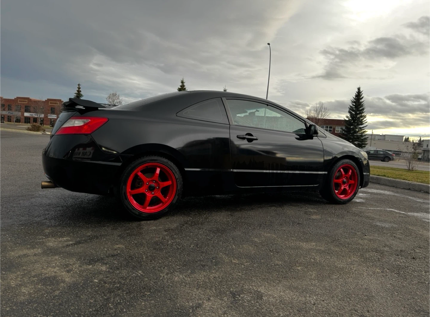17 Inch Red Alloy Rims + Tires - photo 2