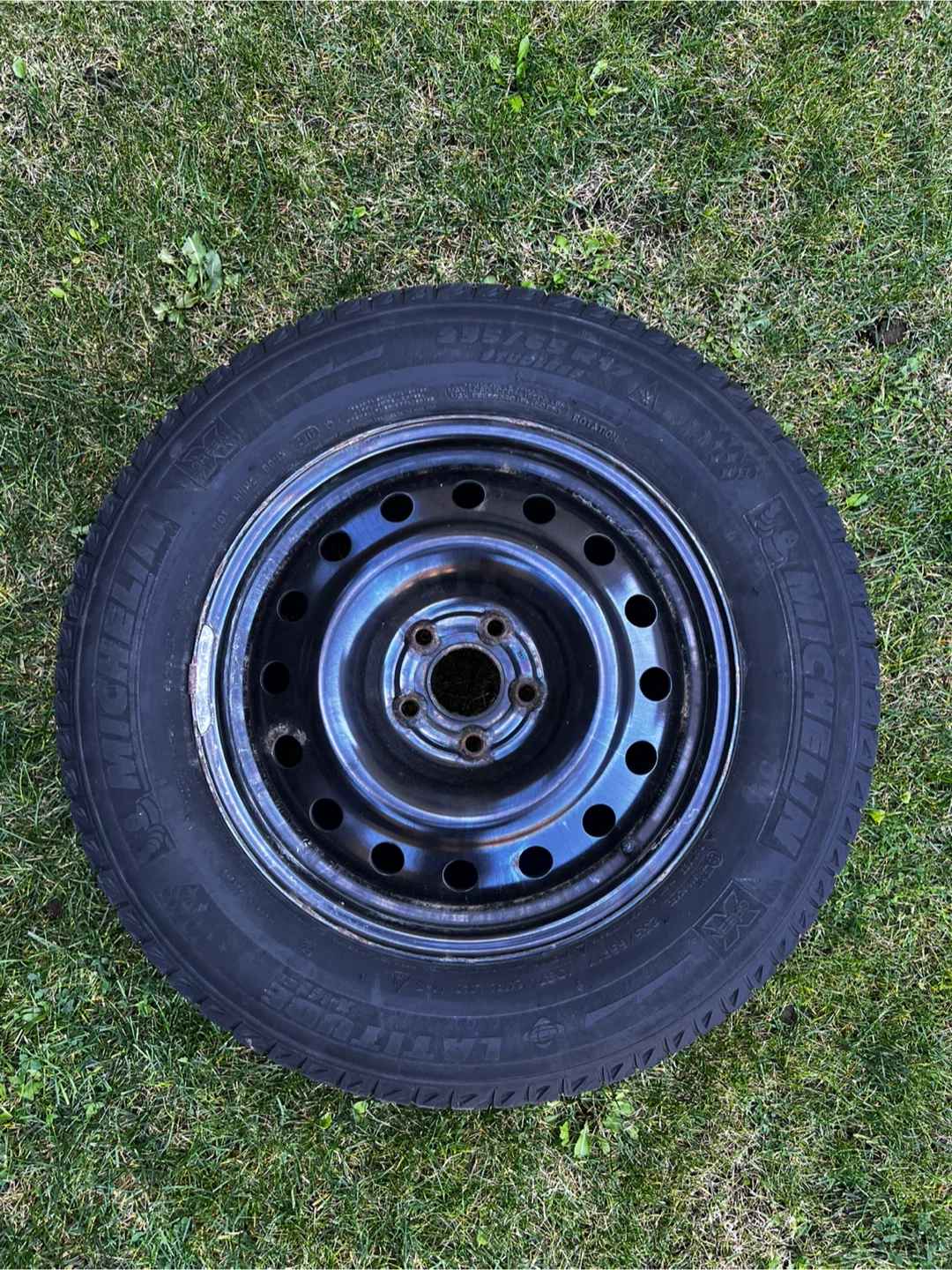 Used Michelin X-Ice Snow tires 235/65R17 on Steel Rims - photo 2