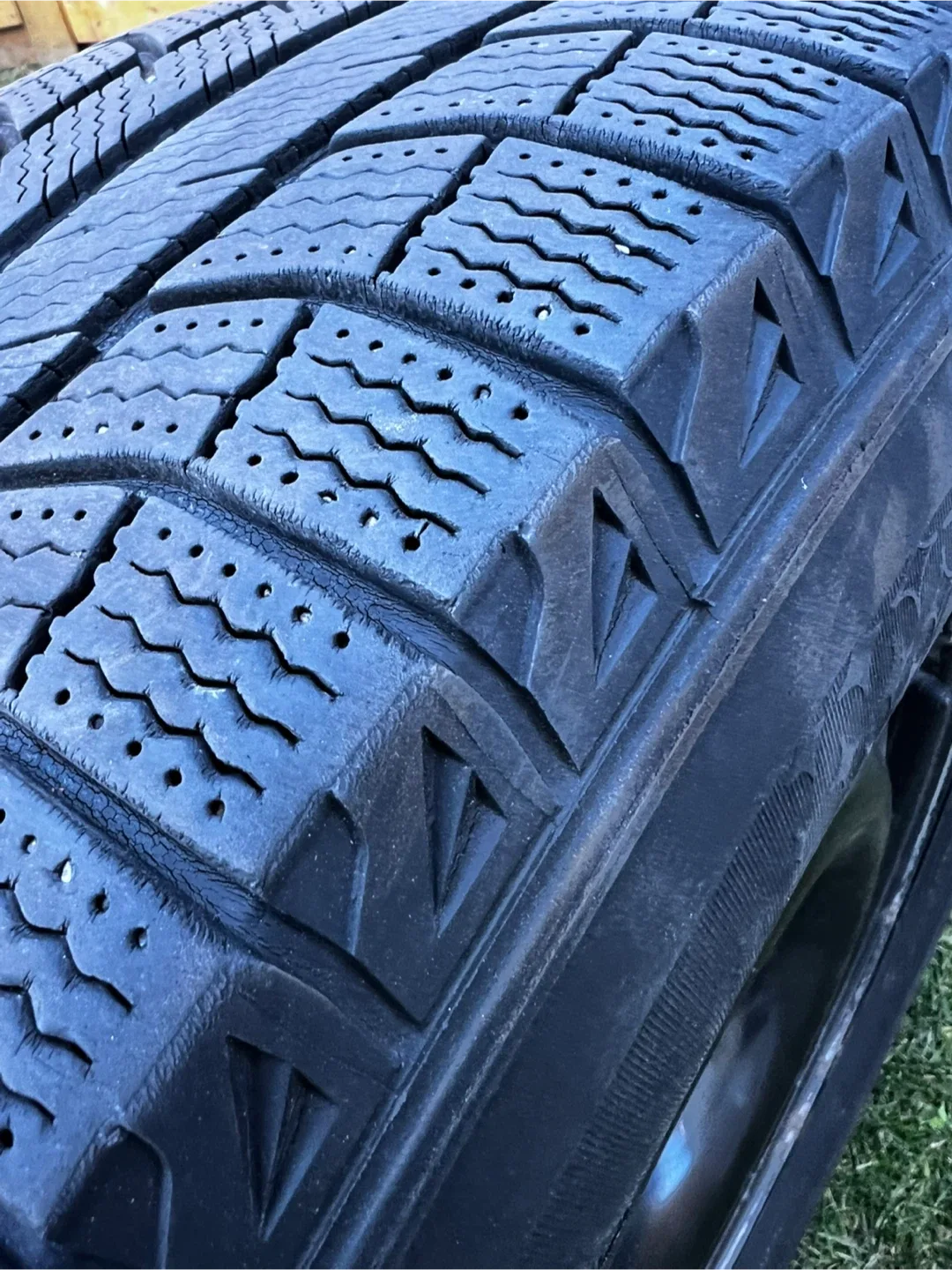 Used Michelin X-Ice Snow tires 235/65R17 on Steel Rims image indicator(10)