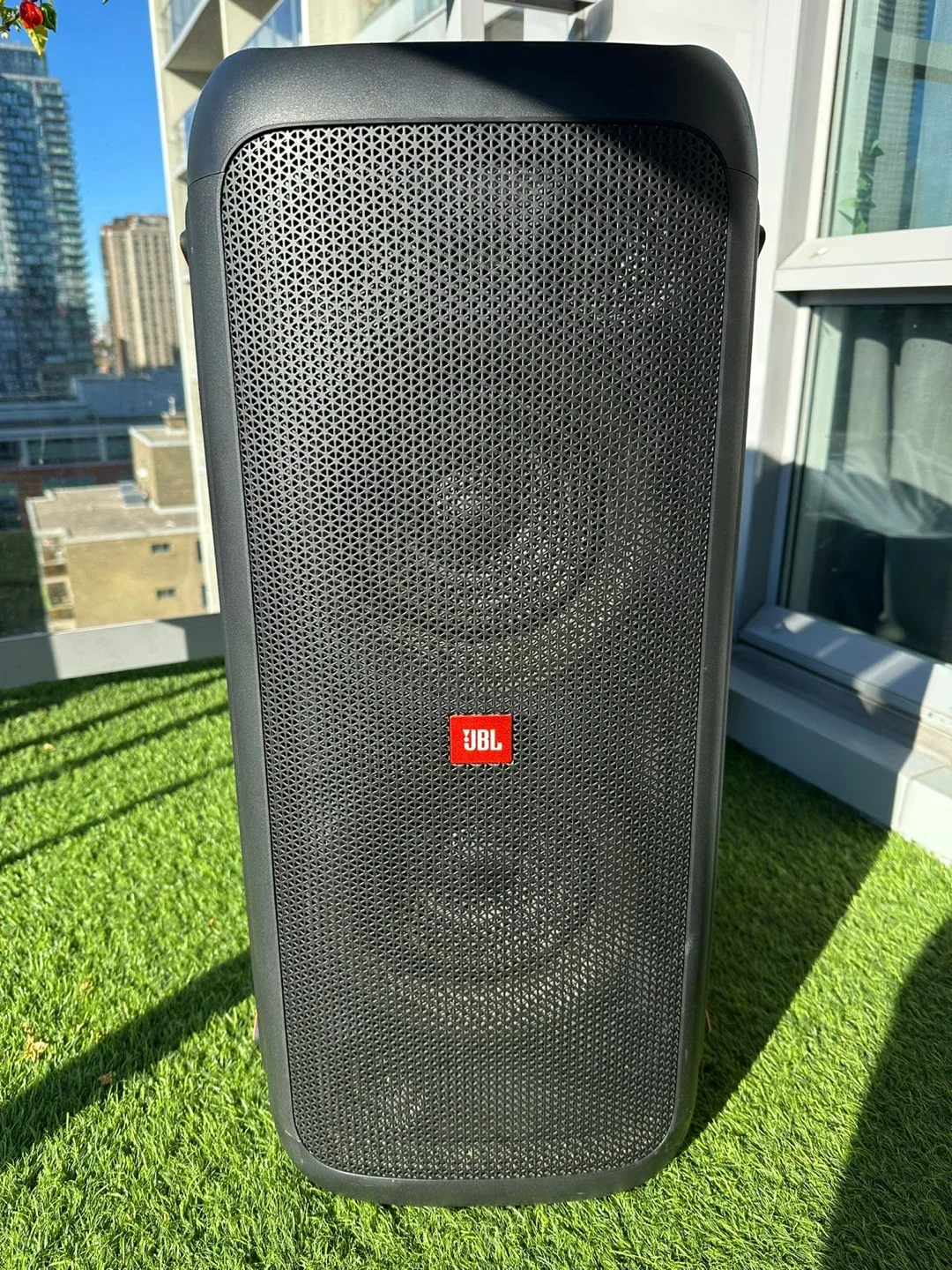 JBL Partybox 300 Bluetooth Speaker thumbnail
