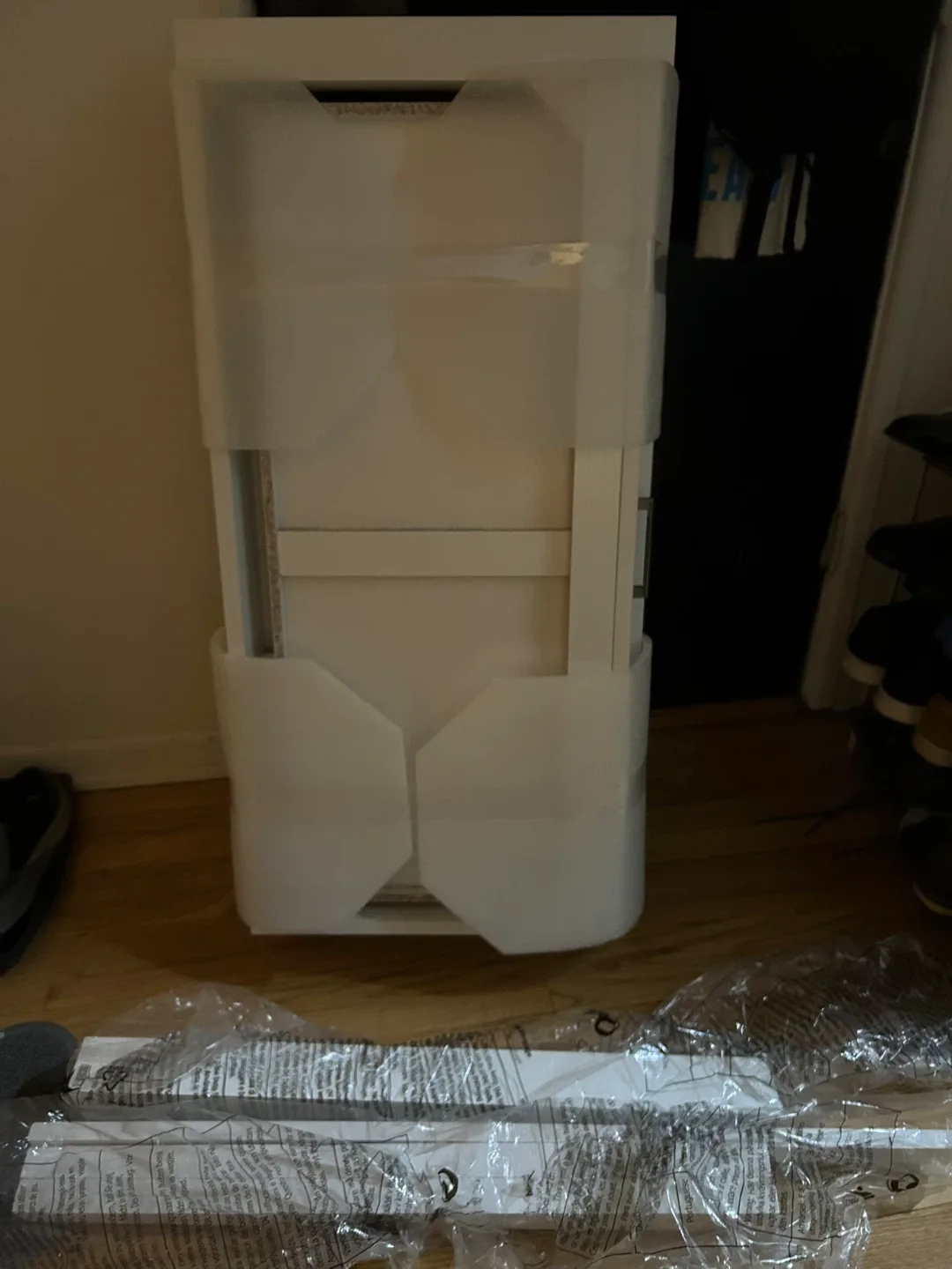 Threshold Writing Desk - White image indicator(4)