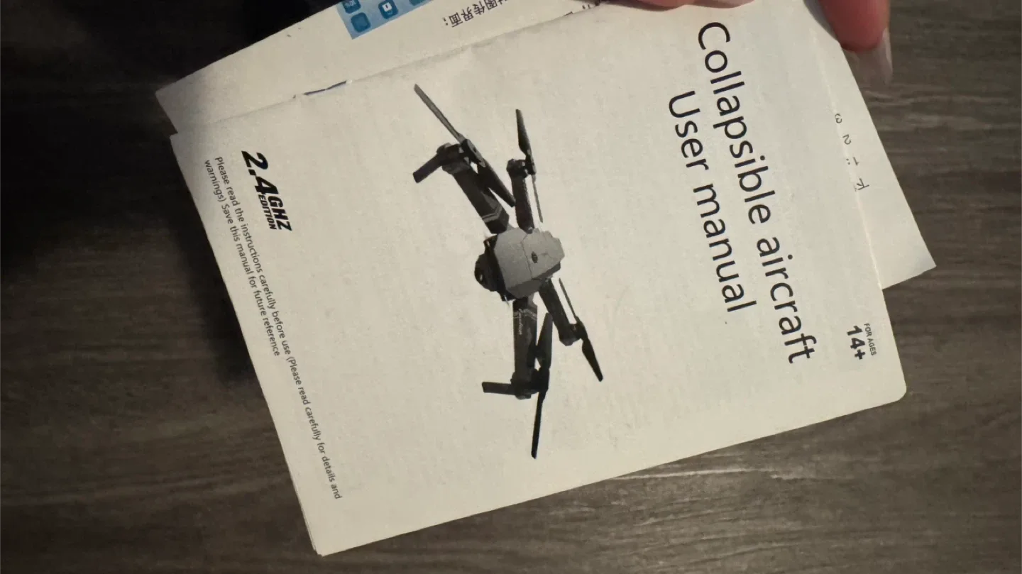 Collapsible Aircraft Drone with Remote image indicator(2)