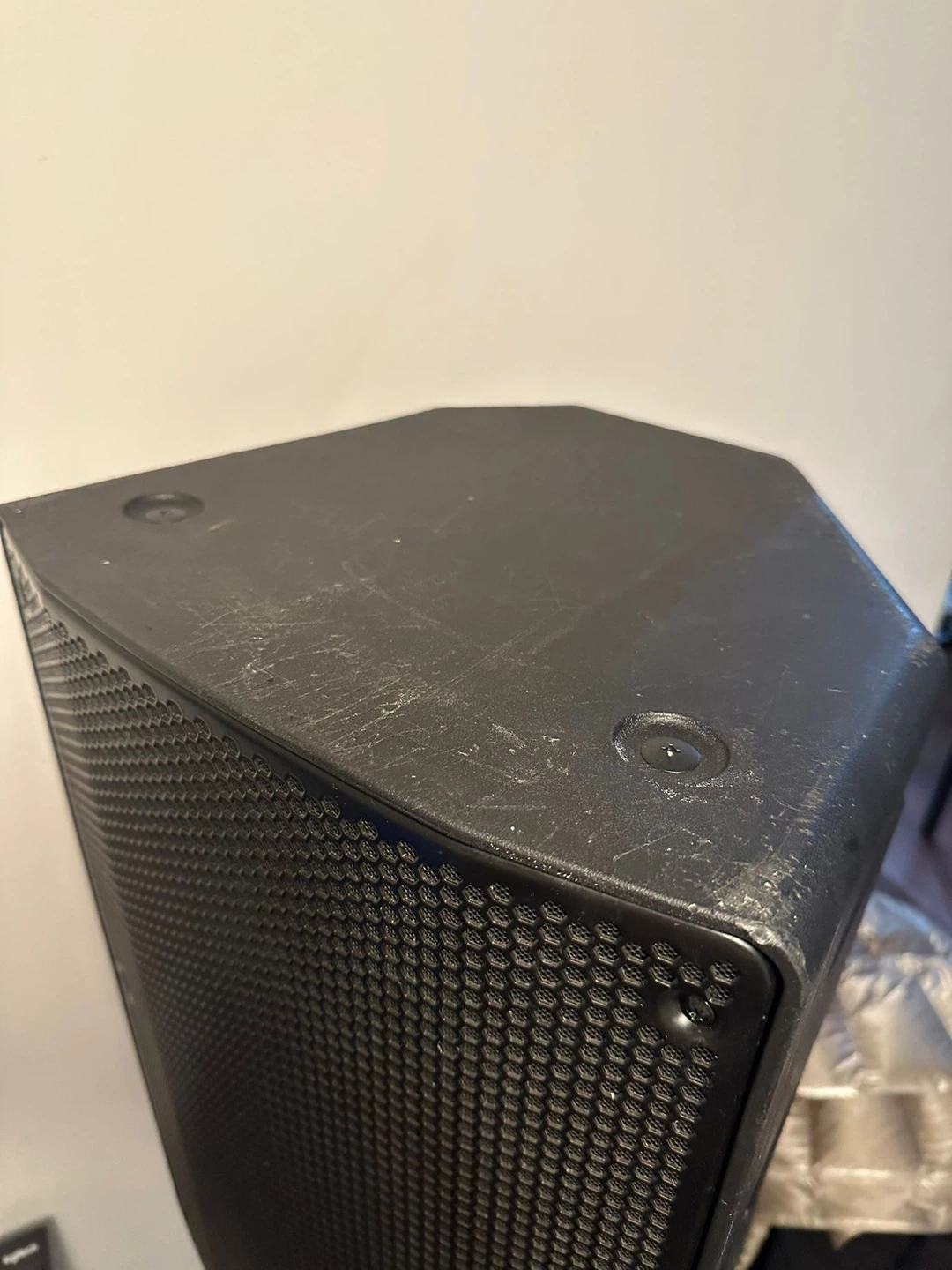 Yorkville YXL12P 1000W Bi-Amp Powered Loudspeaker - photo 3