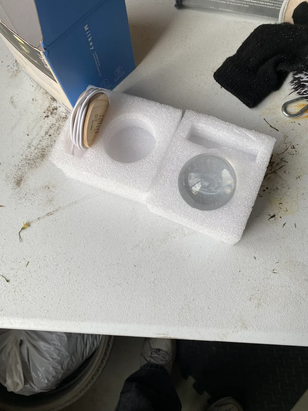 Milkey Galaxy Crystal Ball Night Light image indicator(4)