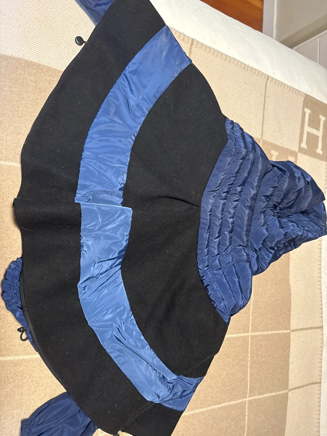 Moncler Down Puffer Jacket - Blue & Black image indicator(7)