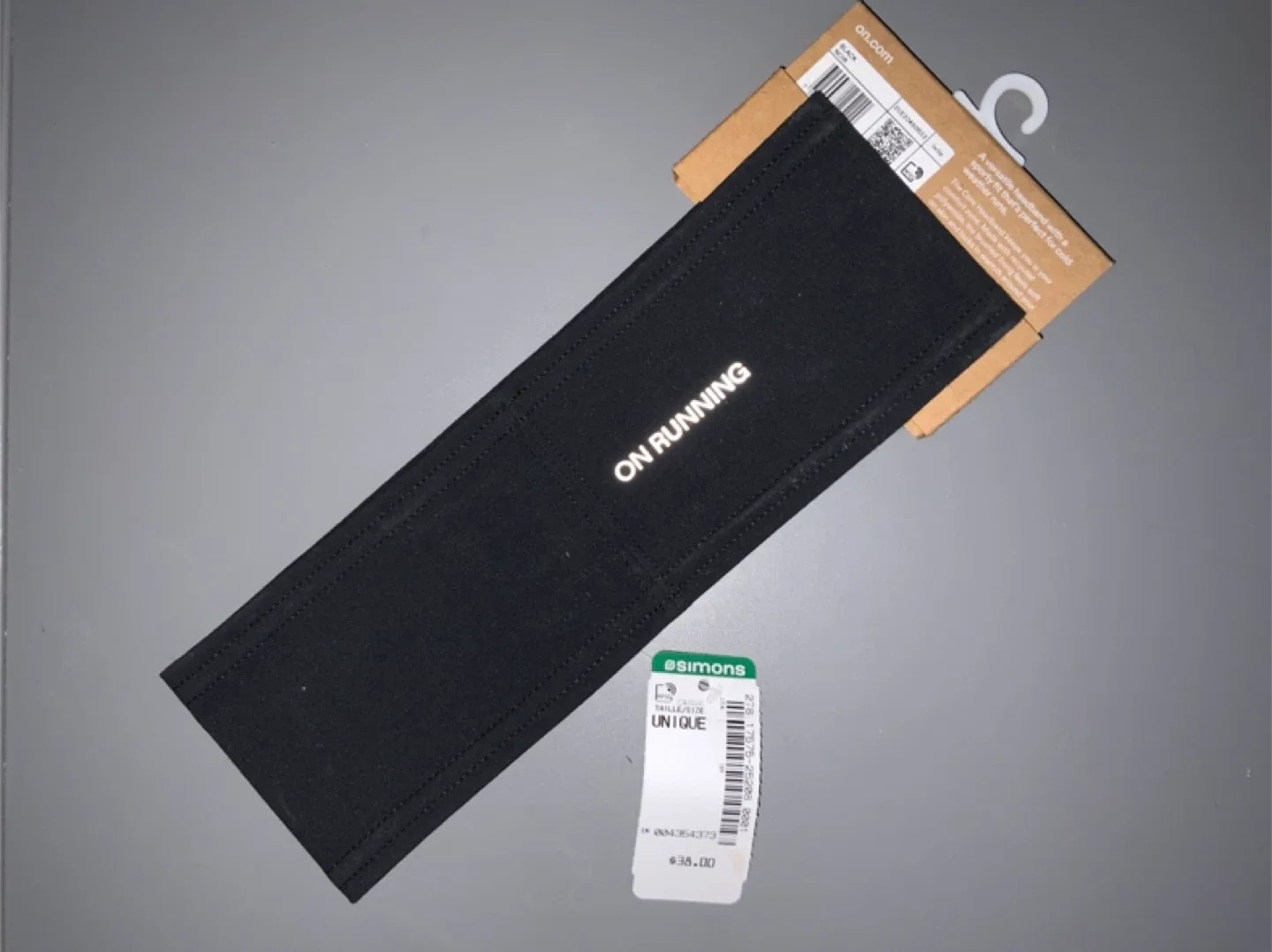 New On Unisex Running Core Headband - Black image indicator(3)