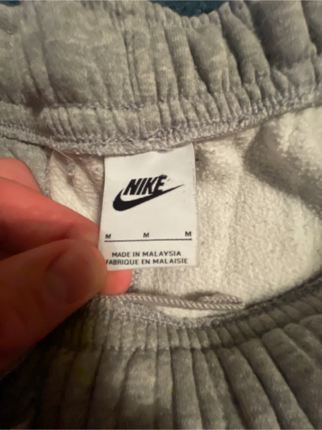 Nike Grey Sweatpants - Size Medium image indicator(3)
