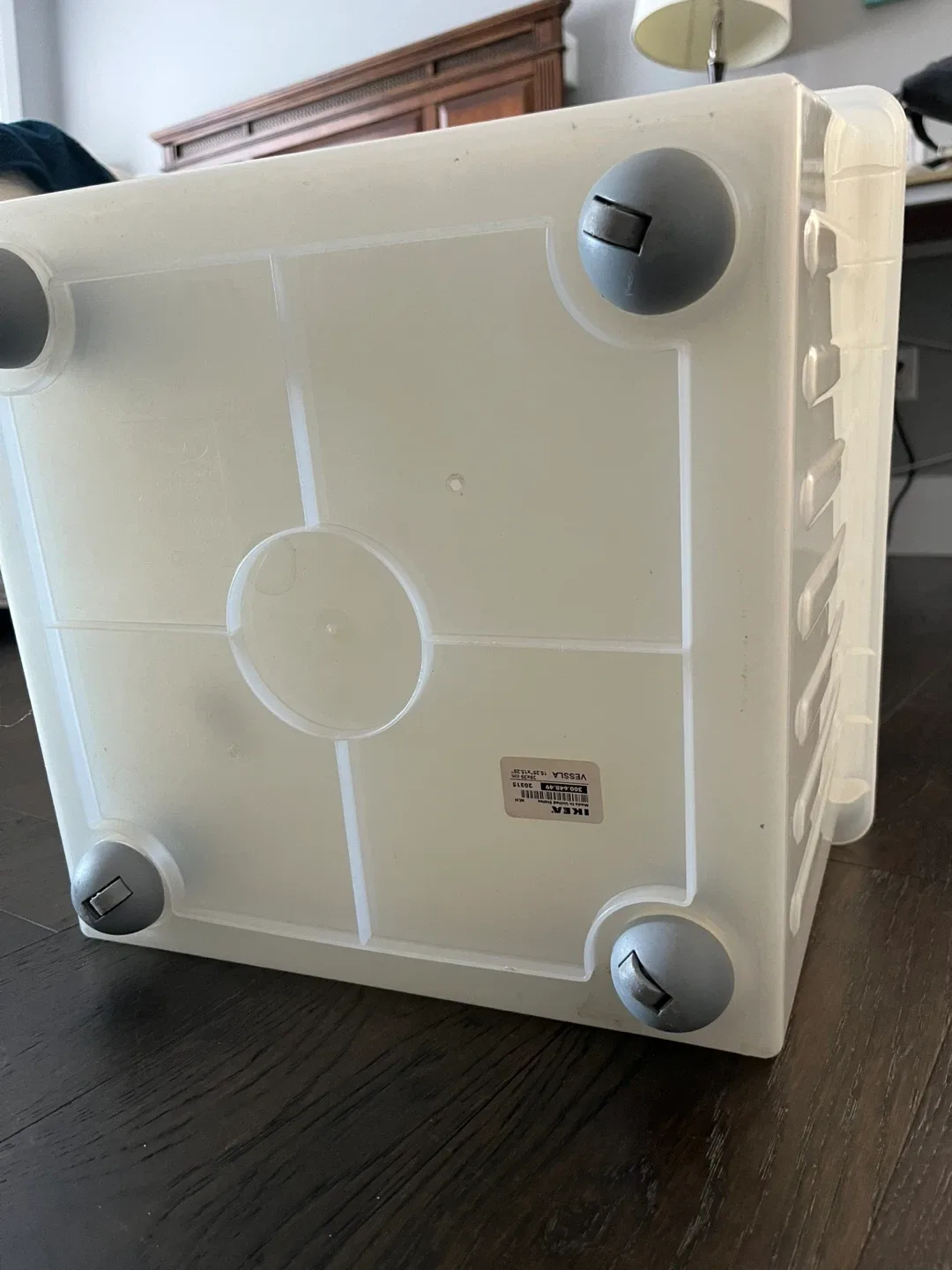 IKEA VESSLA Storage Box with Lid & Wheels image indicator(4)