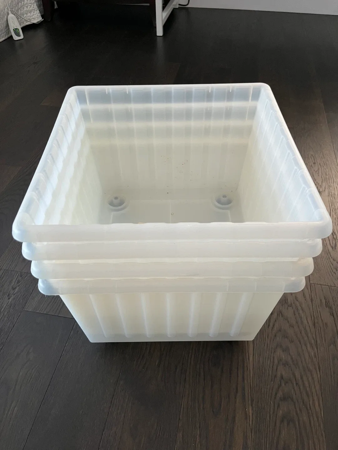 IKEA VESSLA Storage Box with Lid & Wheels image indicator(5)