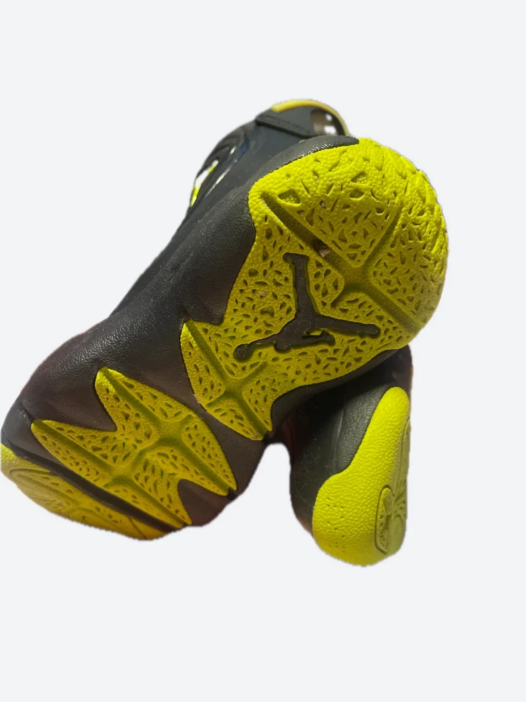 Jordan Black & Yellow Kids Shoes image indicator(4)