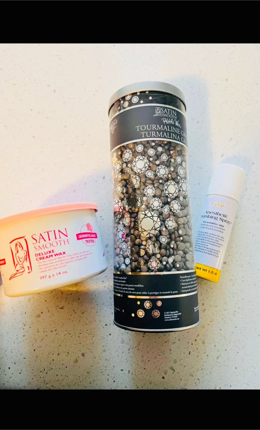 Satin Smooth Waxing Kit with Warmer image indicator(2)