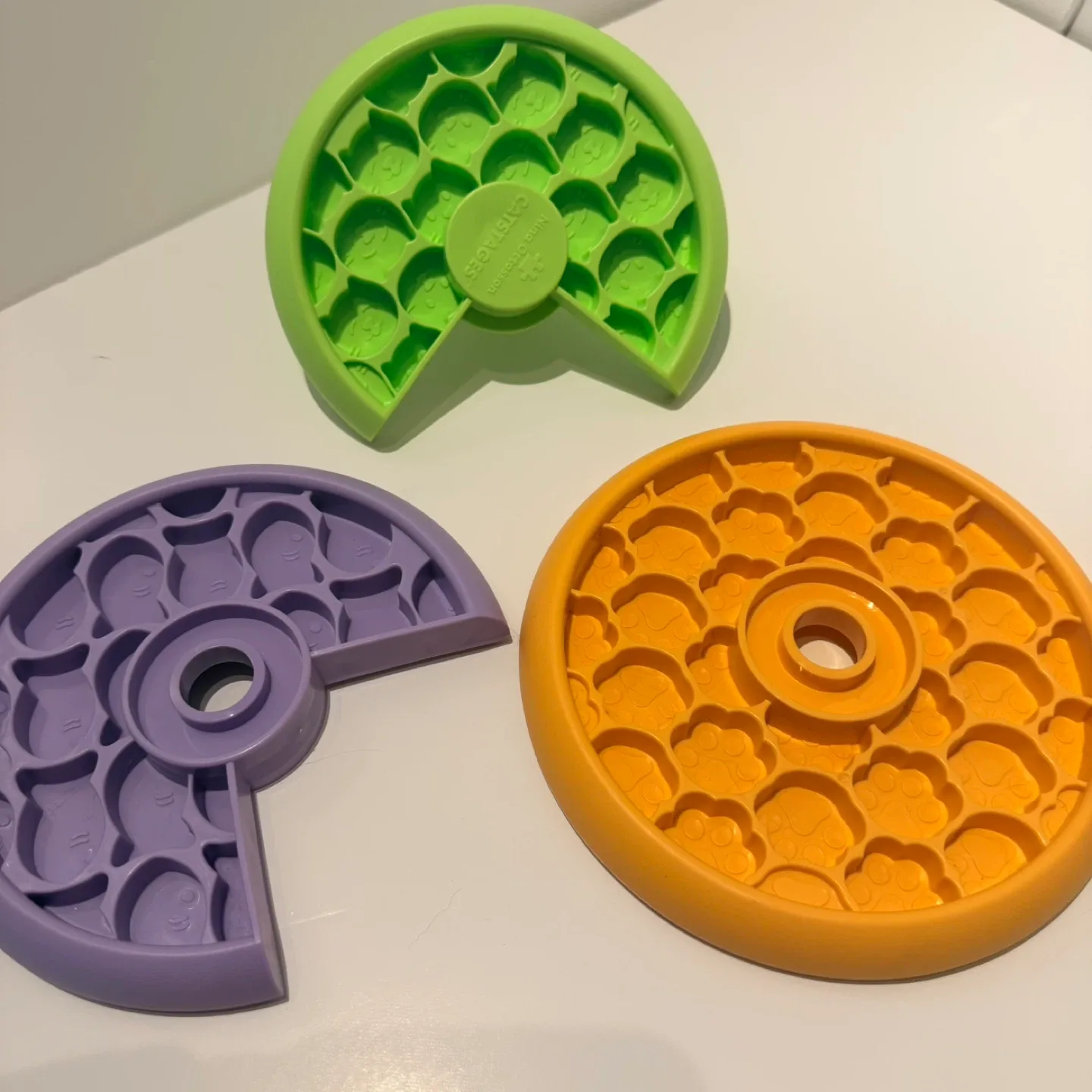 Nina Ottosson Catstages Purrfect Feeder image indicator(2)