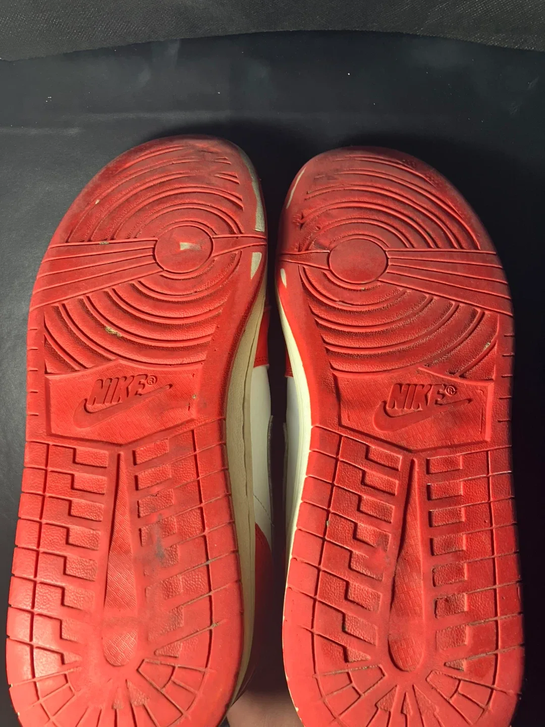 Nike Air Jordan 1 Mid Red/White image indicator(4)