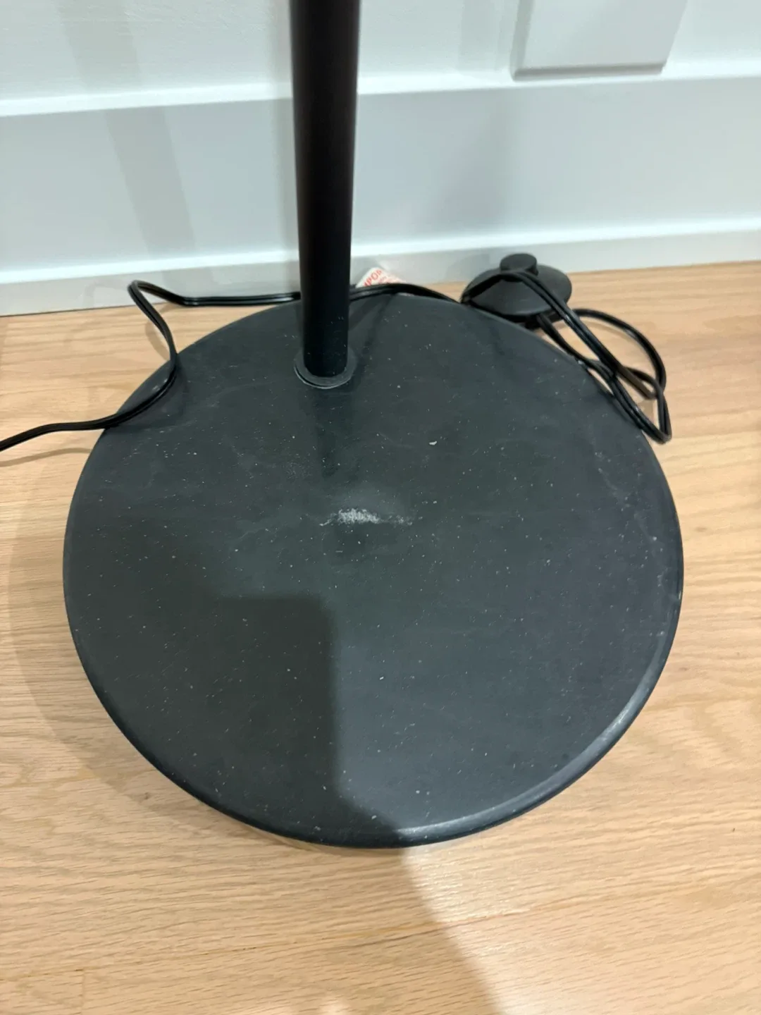 Black Arc Floor Lamp image indicator(3)