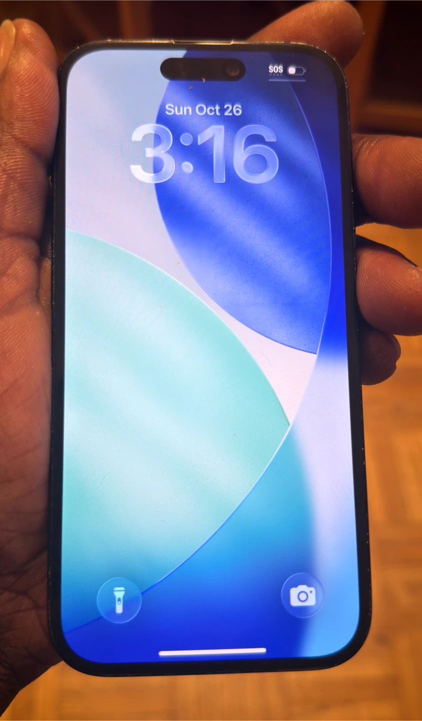 📱 Apple iPhone 15 – Midnight Black (128GB, Unlocked)