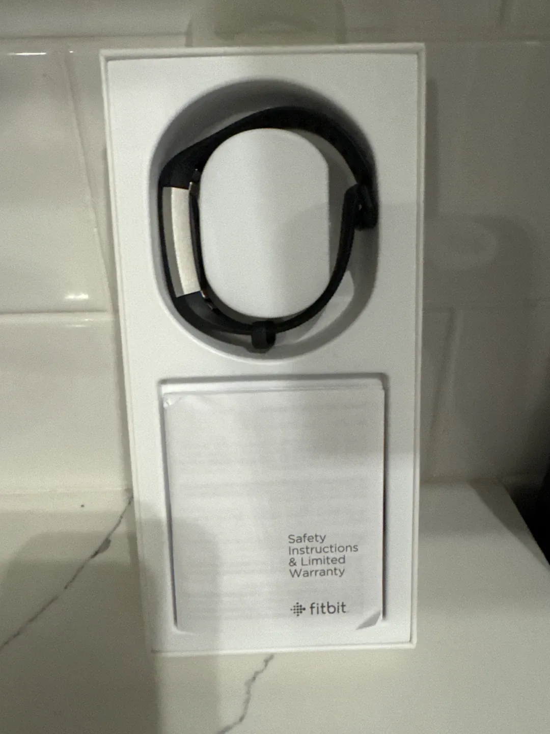 Fitbit Alta HR Fitness Wristband - New in Box! image indicator(2)