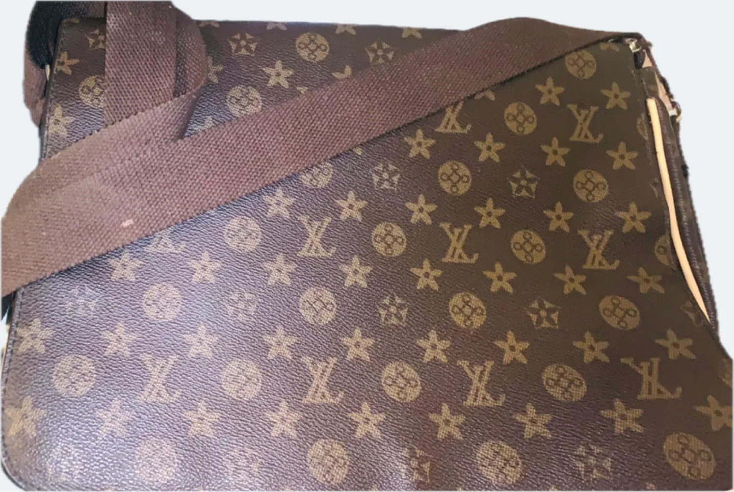 Louis Vuitton Brown Messenger Bag image indicator(3)