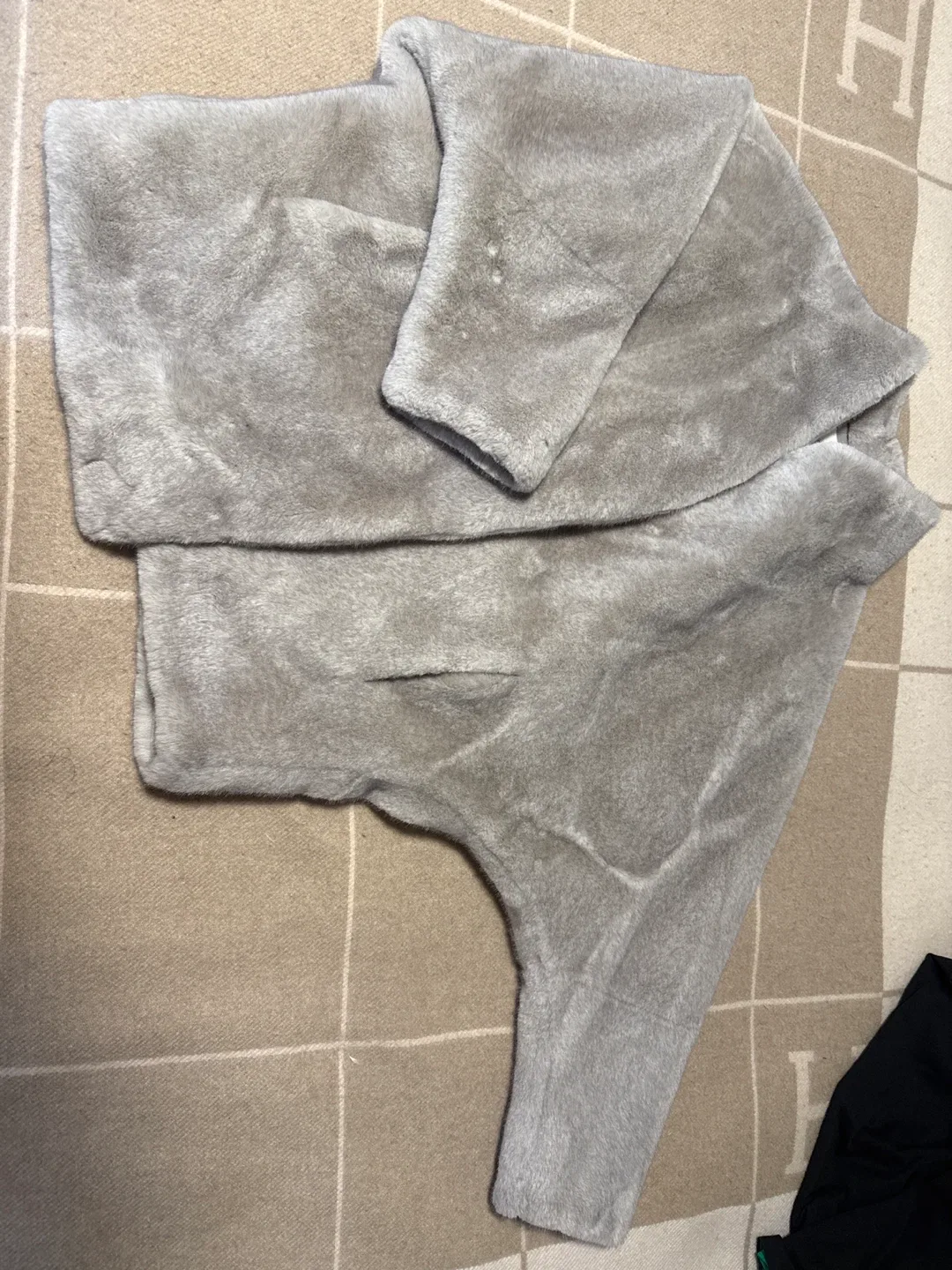 Apiece Apart Faux Fur Jacket Size M image indicator(4)