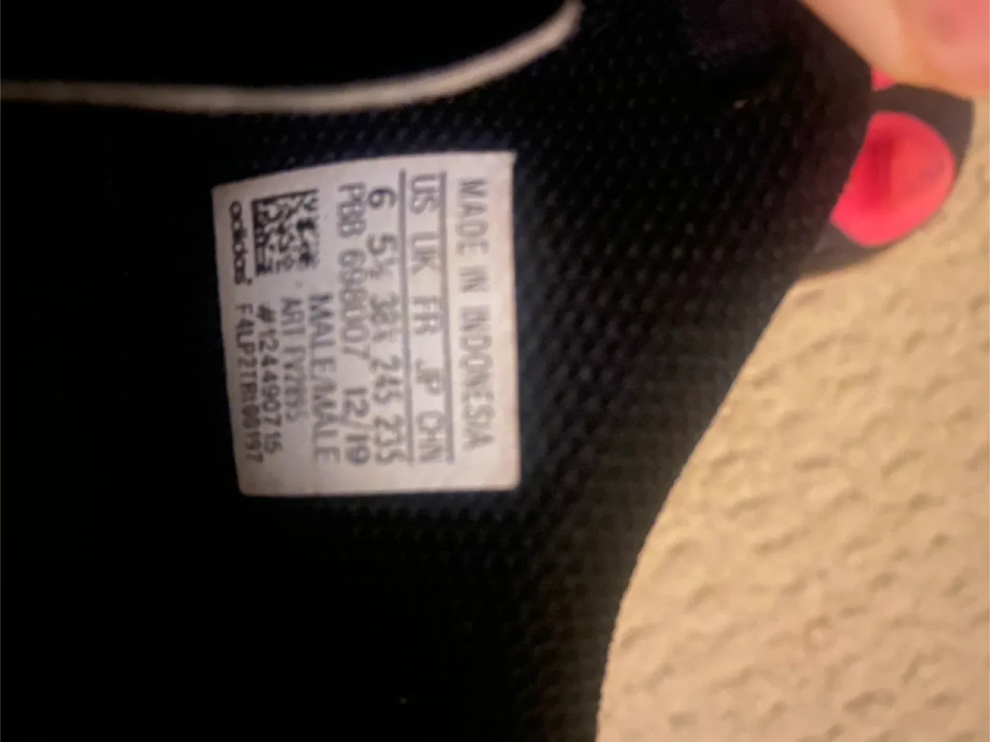 Adidas Black & Pink Soccer Cleats - MensUS6/WomensUS7.5 image indicator(5)