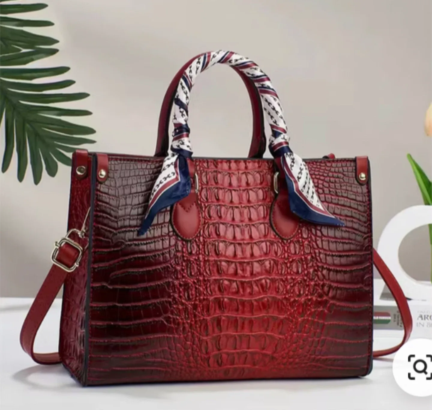 Crocodile Pattern Tote bag, Crossbody, Handbag, Shoulder bag image indicator(4)